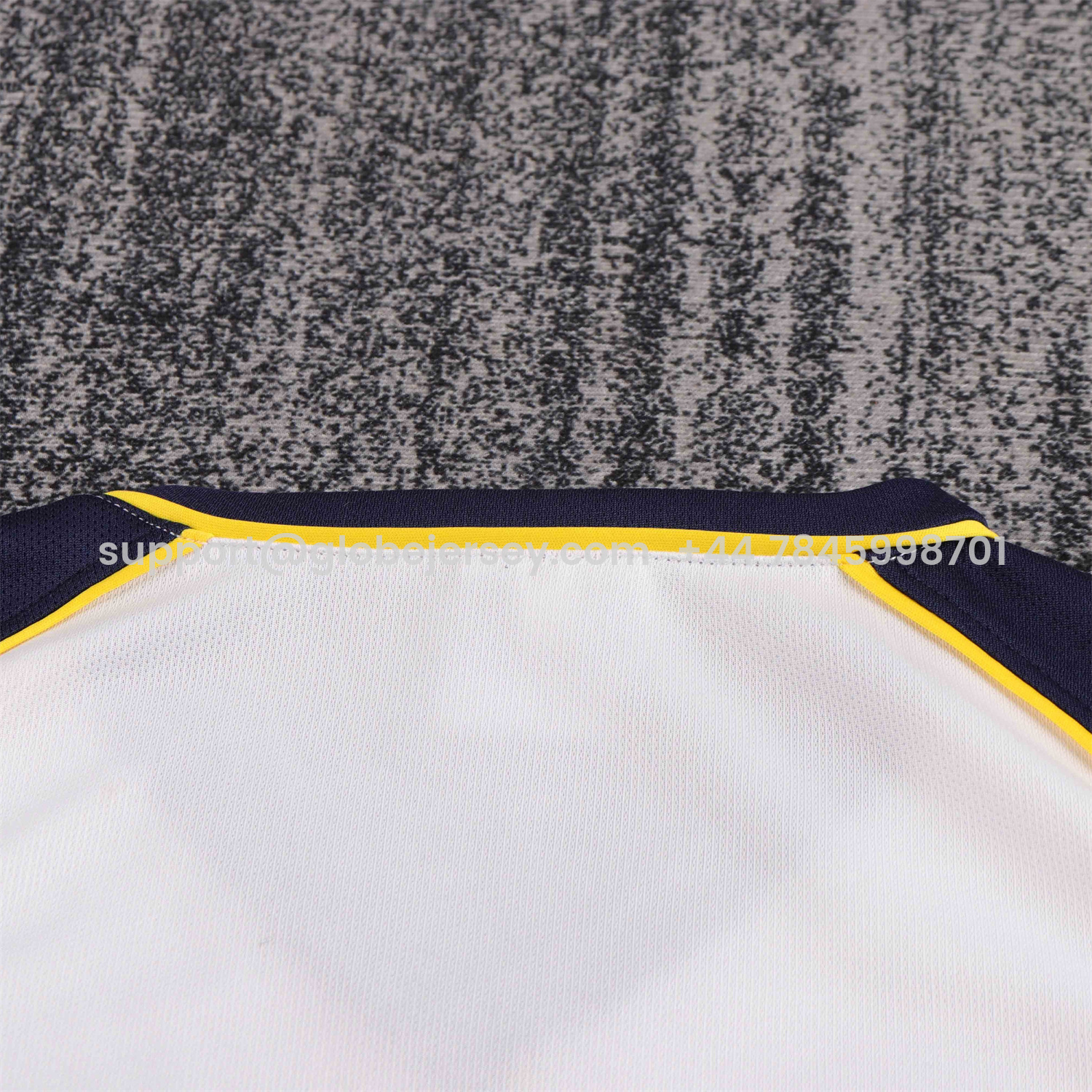 GlobeJersey-Retro Liver.pool 2001-02 Away Kids Kit