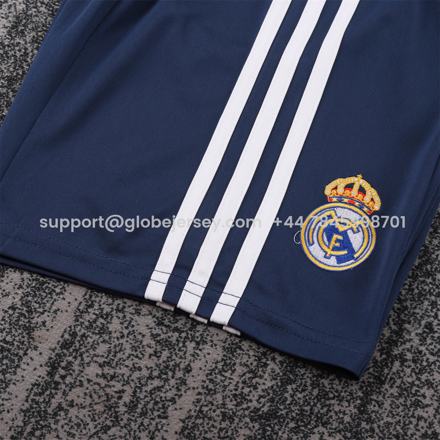 GlobeJersey-Retro Real Madrid 2010-11 Away Kids Kit