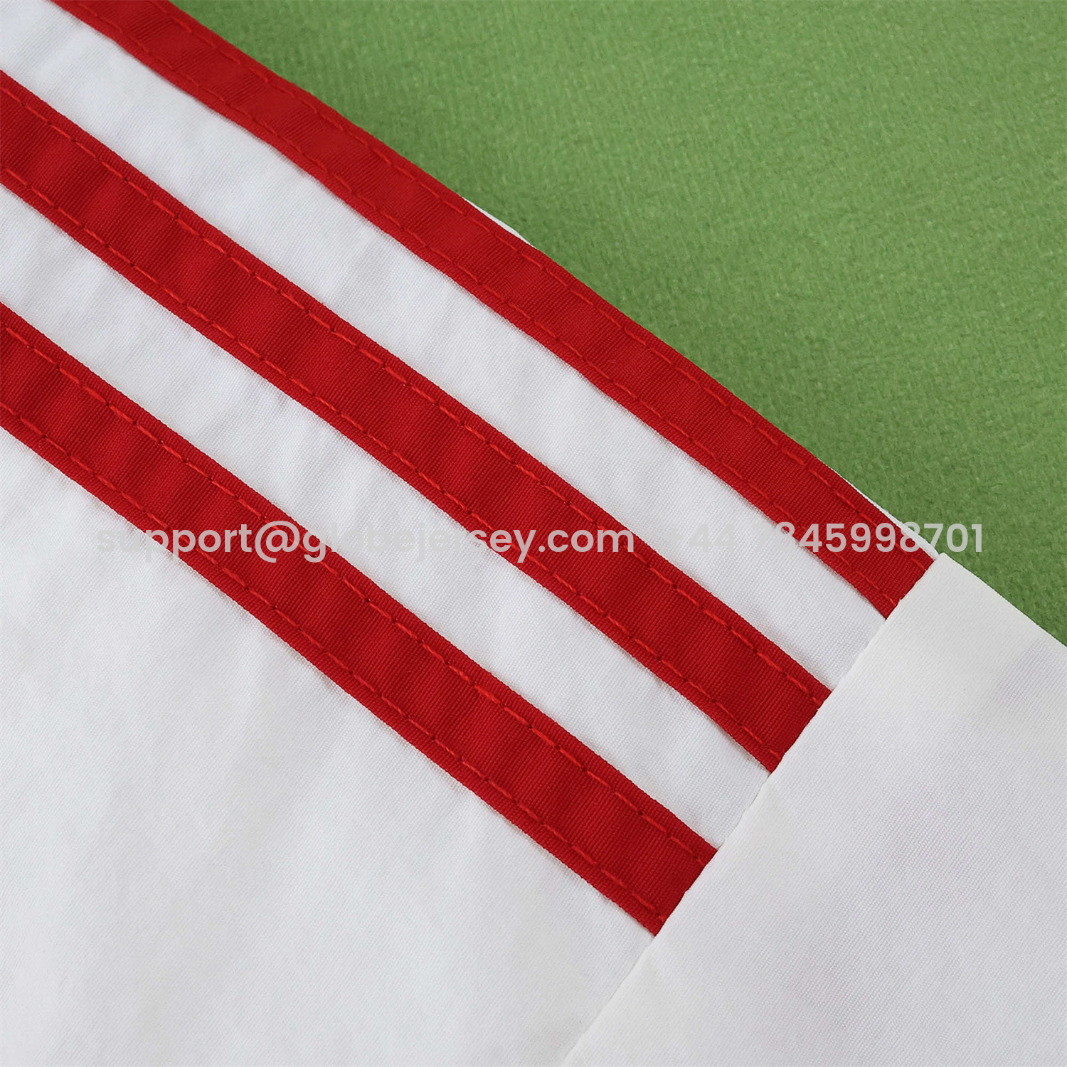 GlobeJersey-River Plate 25-26 Throwback Windbreaker Jacket - White