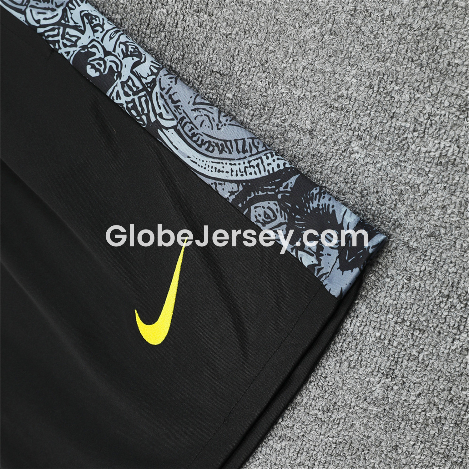 GlobeJersey-Brazil 25-26 White Jesus Statue Vest Training Set - White Vest & Black Shorts