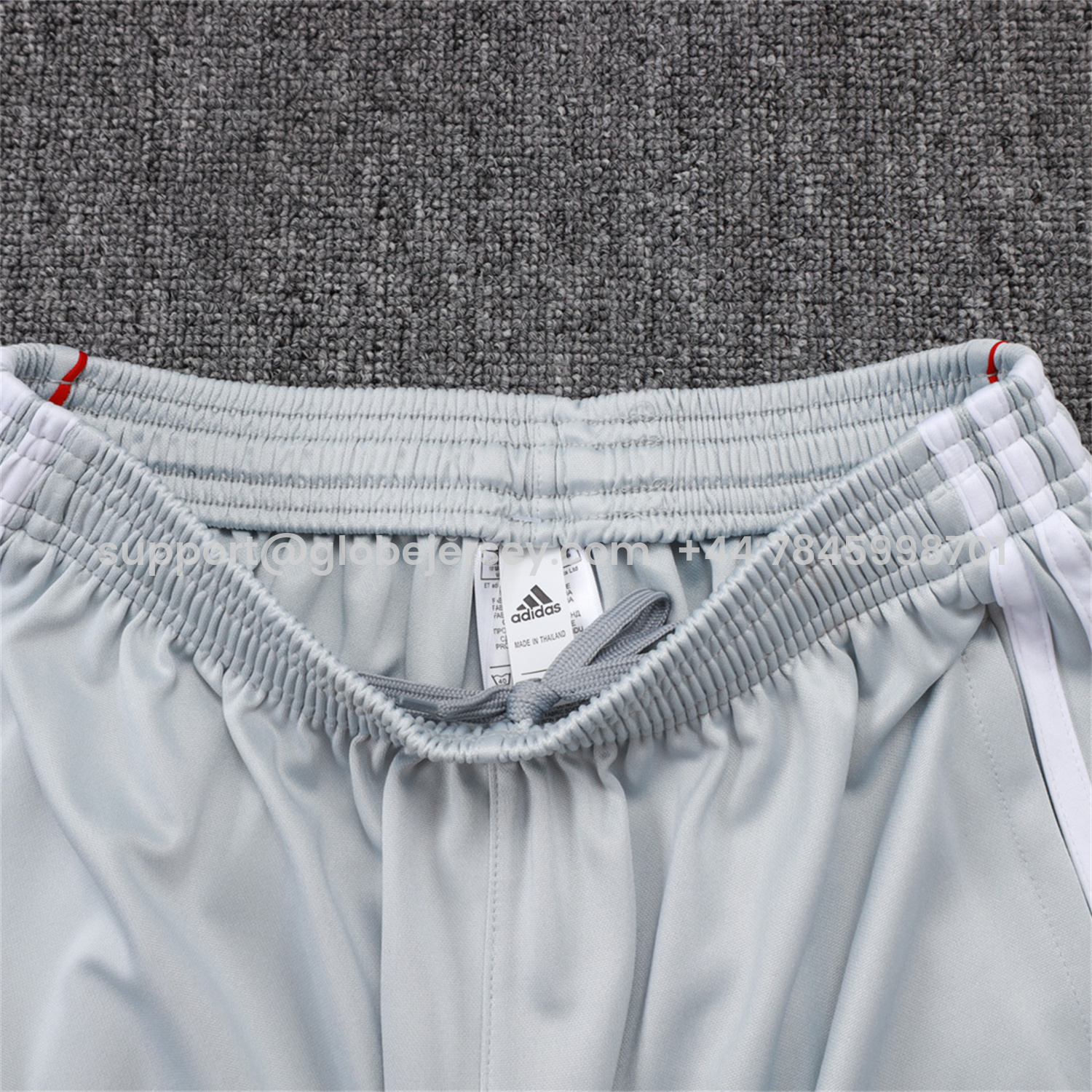 GlobeJersey-Bayern Munich 25-26 Short-Sleeve Training Set - Grey Throwback Top & Shorts