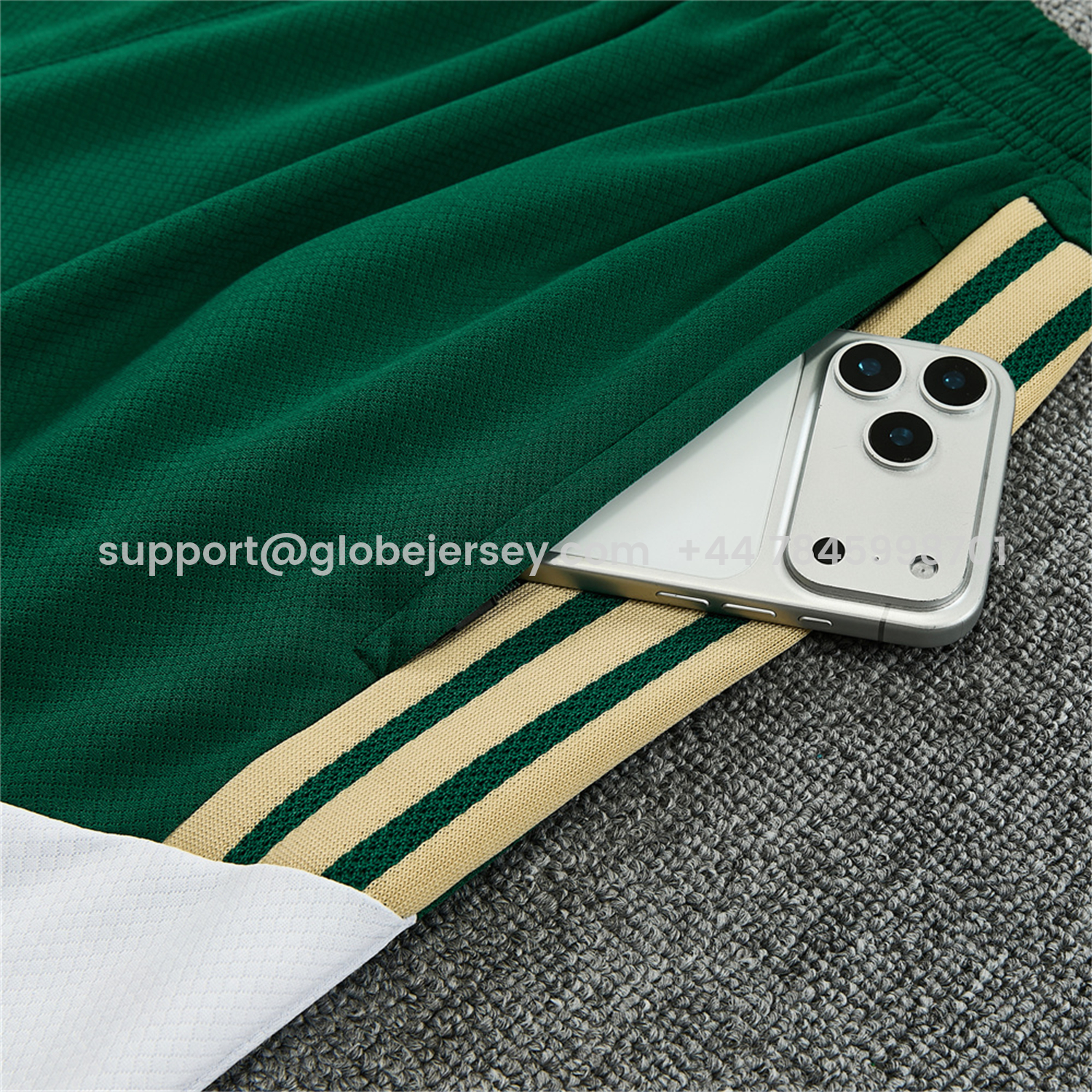 GlobeJersey-Italy 2026 Short-Sleeve Training Set - Green With White Top & Green With White Pants