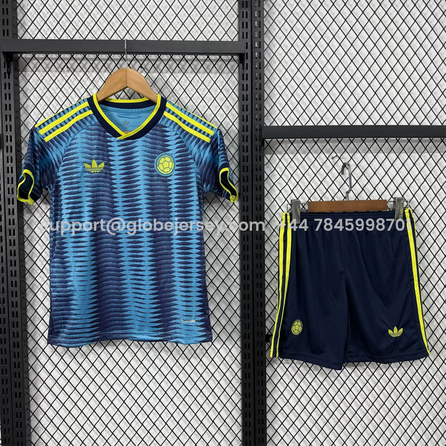 GlobeJersey-Colombia 2026 Away Kids Kit