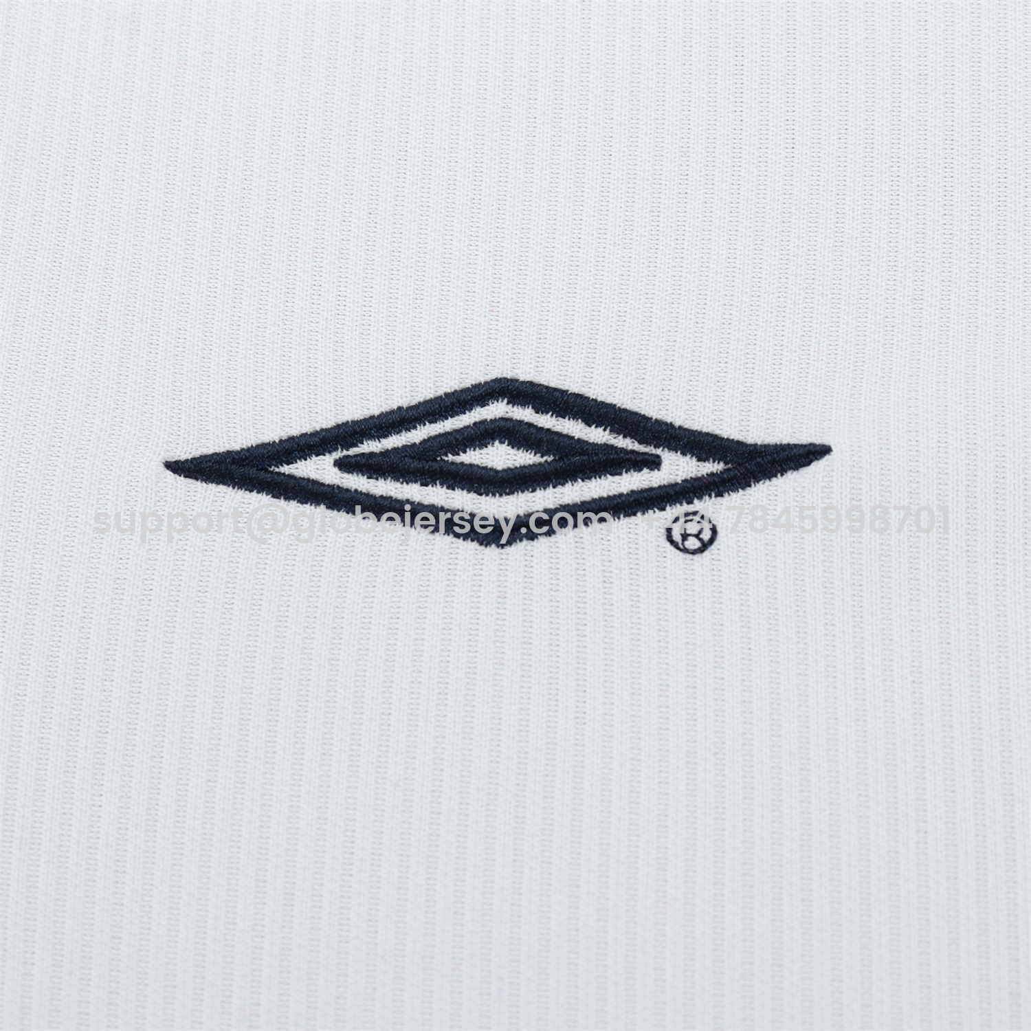 GlobeJersey-Retro Manchester United 2003-05 Away Kids Kit