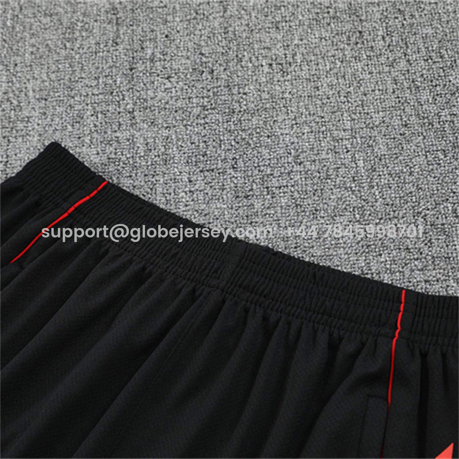 GlobeJersey-Manchester United 25-26 Short-Sleeve Training Set - Red Camouflage Top & Black Shorts