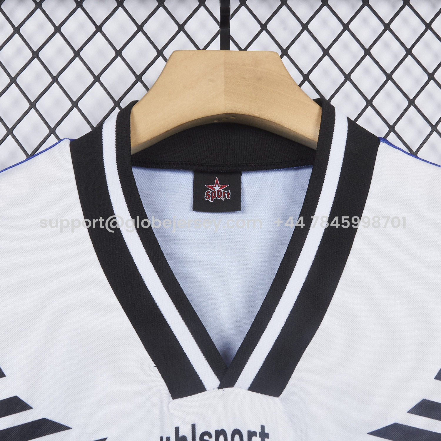 GlobeJersey-Retro Hamburger SV 1996-97 Away Blue Jersey