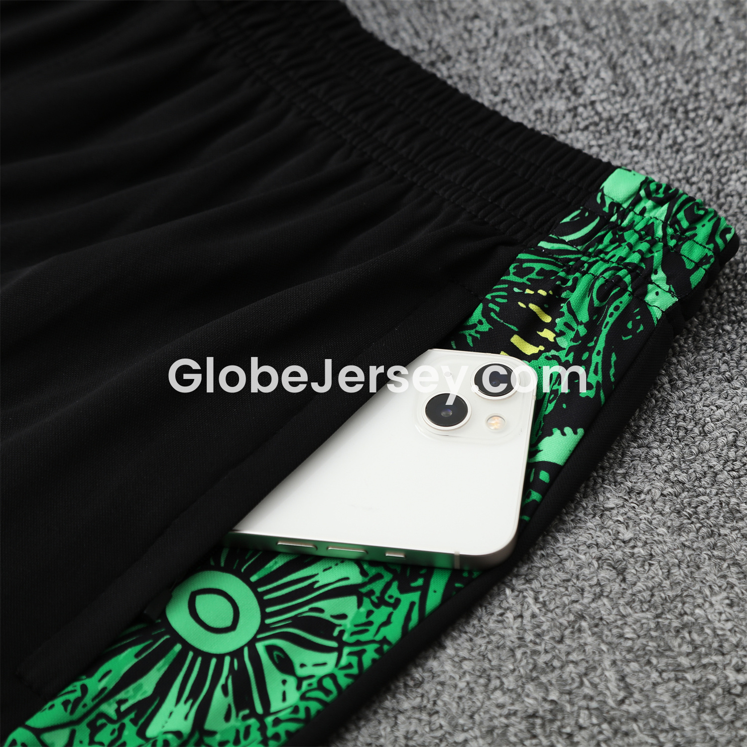 GlobeJersey-Brazil 25-26 Green Jesus Statue Vest Training Set - Green Vest & Black Shorts