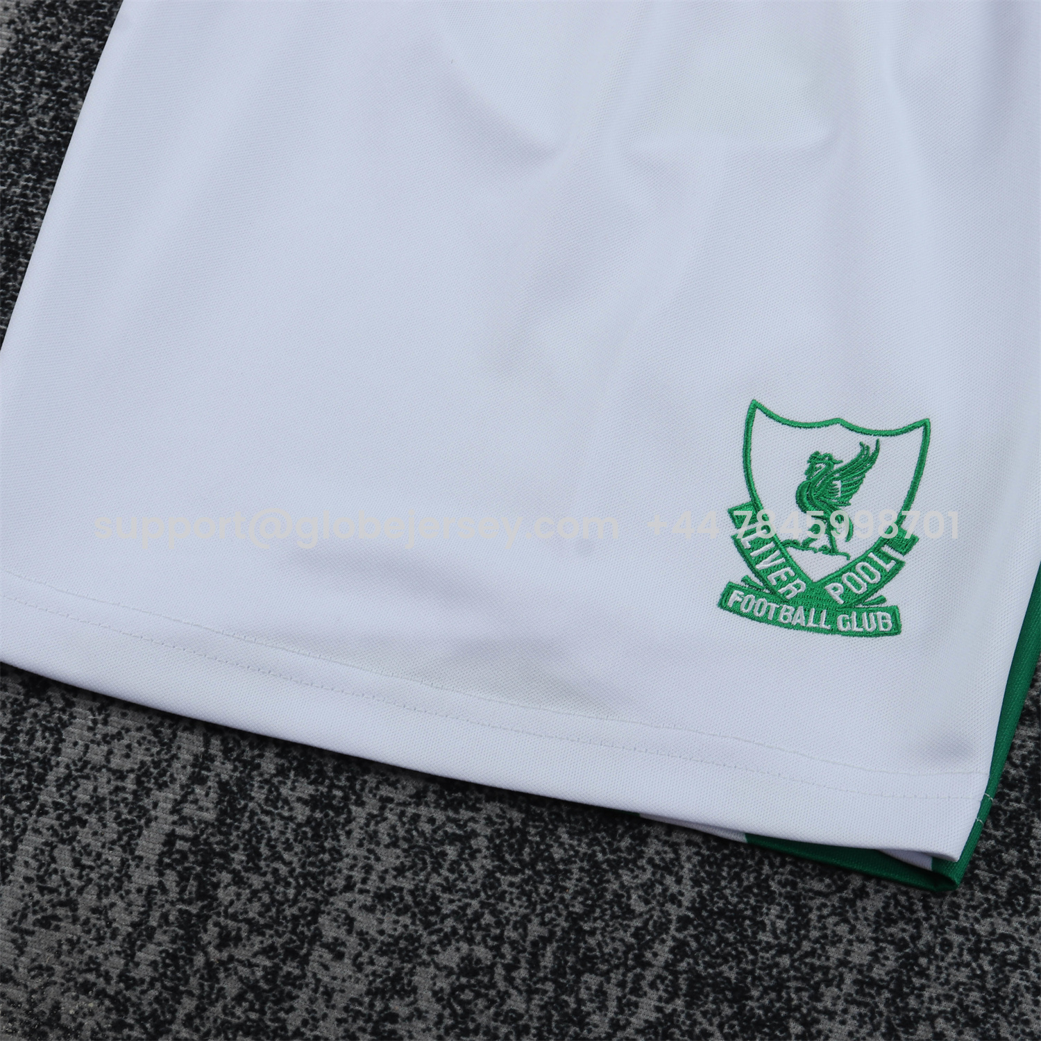 GlobeJersey-Retro Liver.pool 1991-92 Away Kids Kit