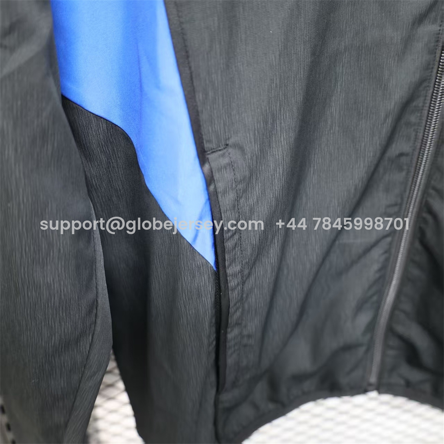 GlobeJersey-Manchester United 25-26 Black Windbreaker Jacket