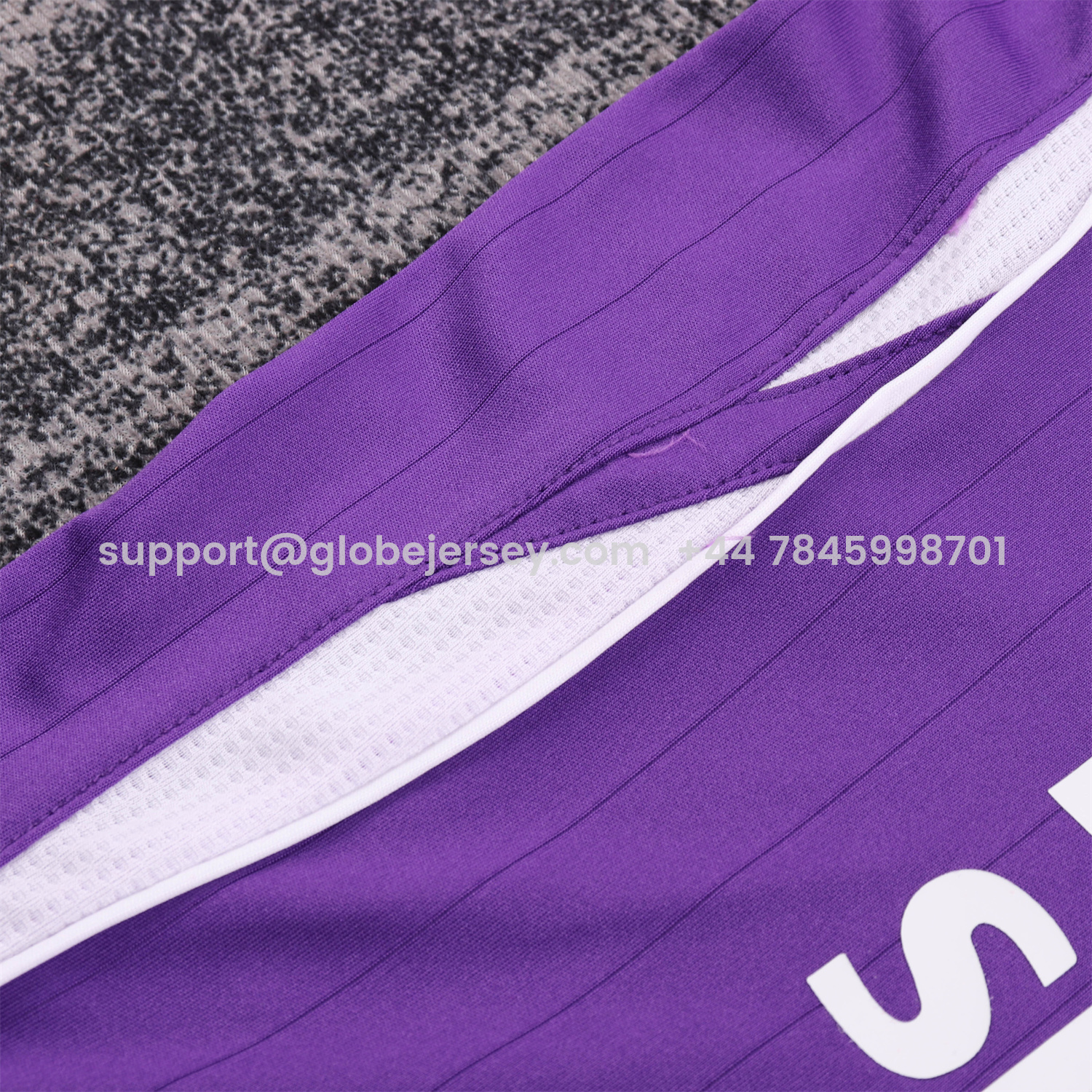 GlobeJersey-Retro Real Madrid 2006-07 Away Purple Kids Kit