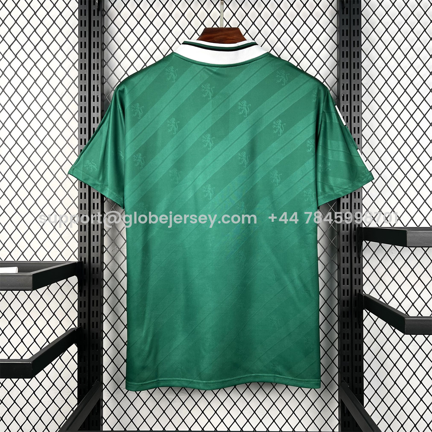 GlobeJersey-Retro Sporting CP 1994-95 Away Jersey