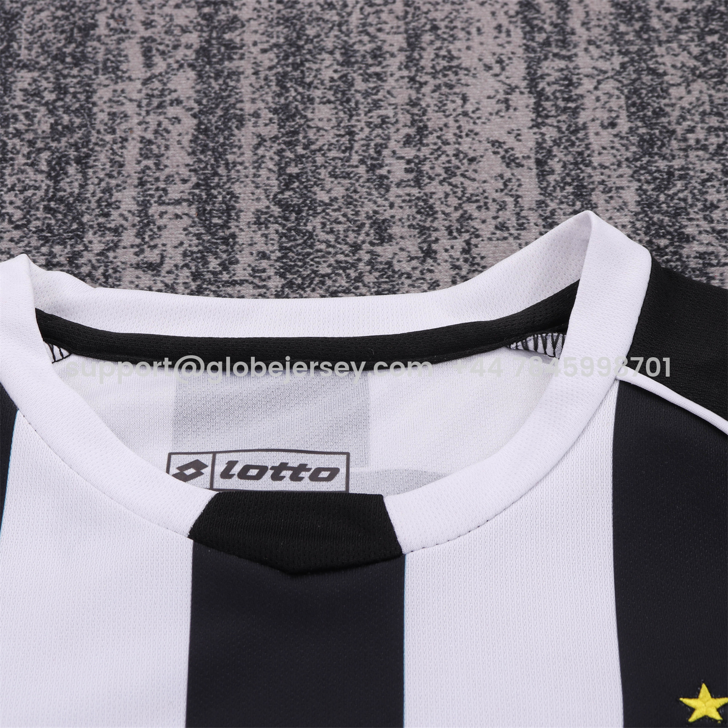 GlobeJersey-Retro Juventus 2002-03 Home Kids Kit