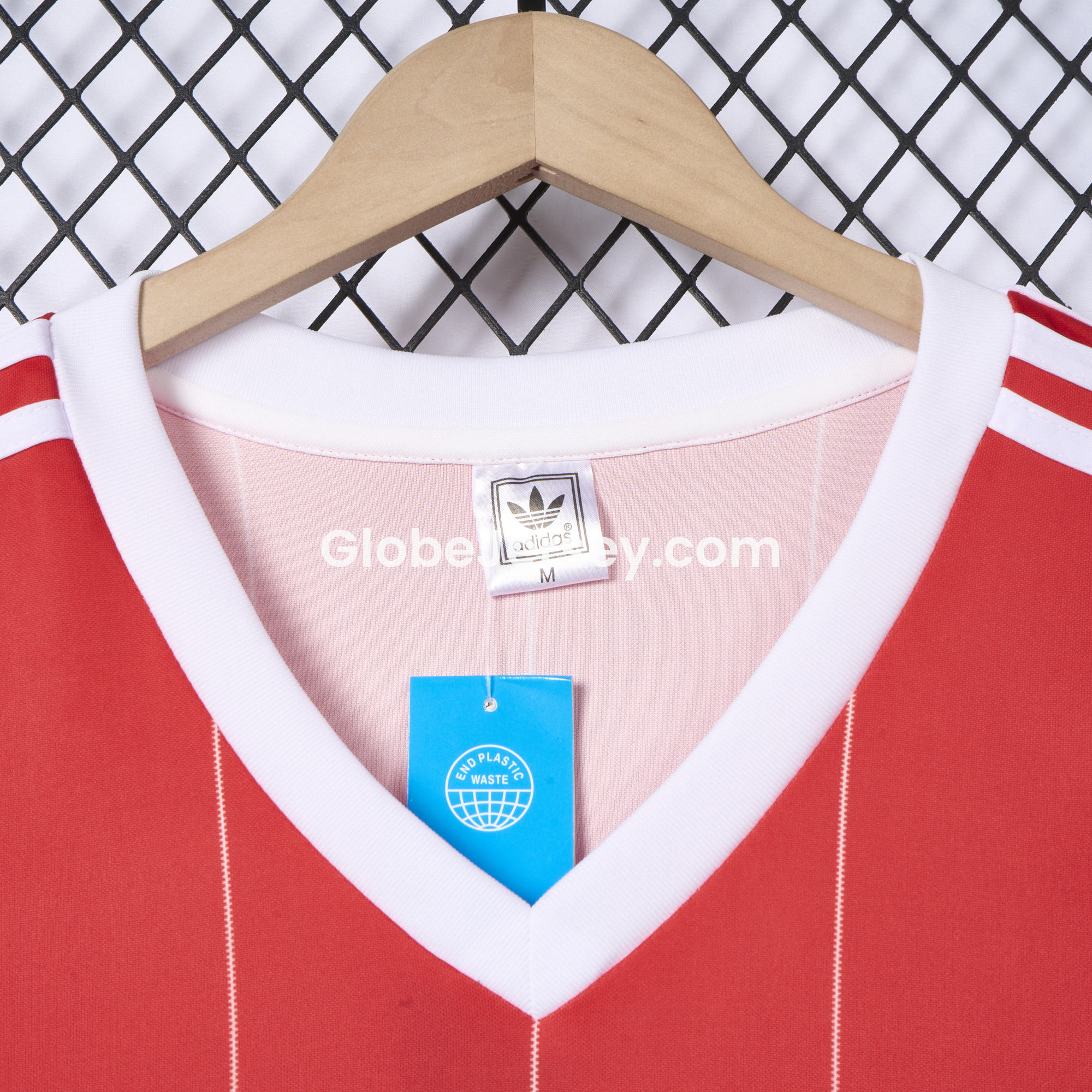 GlobeJersey-Retro Hamburger SV 83-84 Away Stadium Jersey