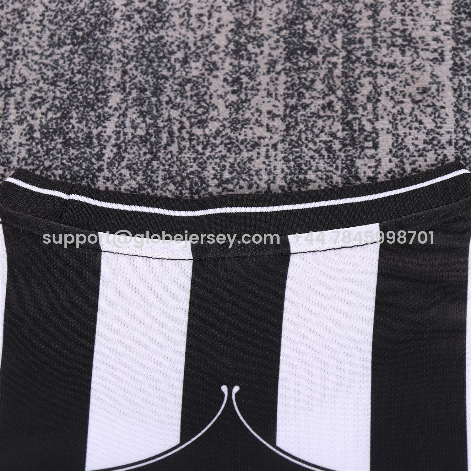 GlobeJersey-Retro Newcastle United 1997-99 Home Kids Kit