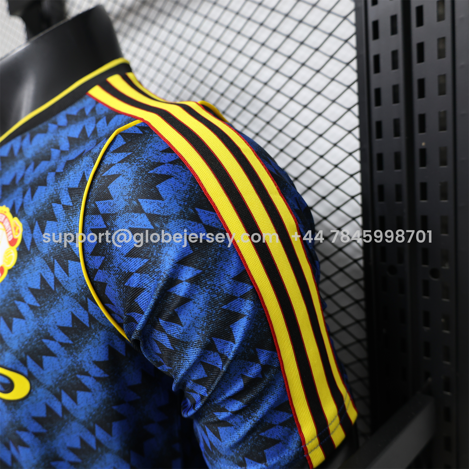 GlobeJersey-Manchester United 26-27 Retro Style Casual Dark Blue Special Jersey - Player Version