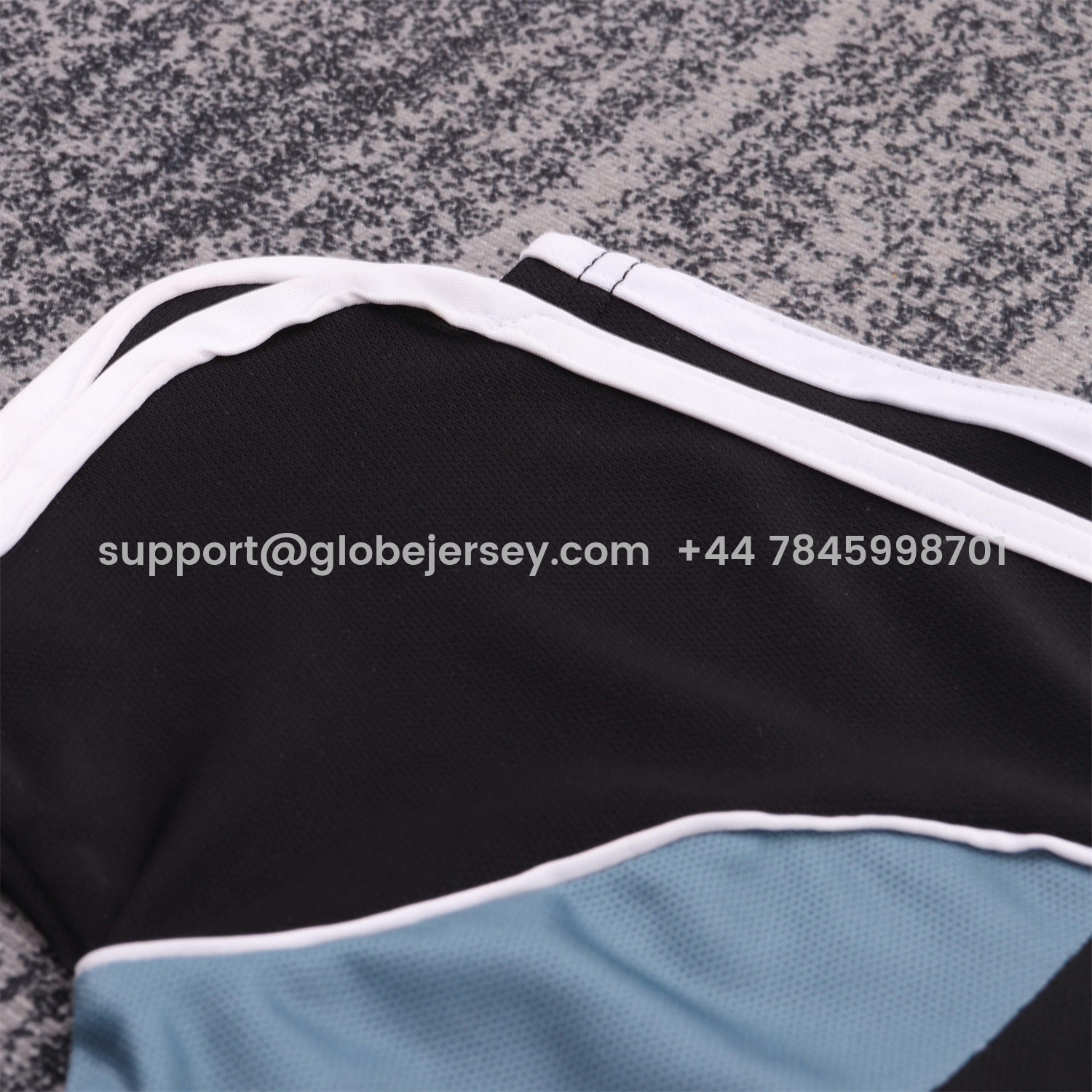 GlobeJersey-Retro Newcastle United 2000-01 Away Kids Kit