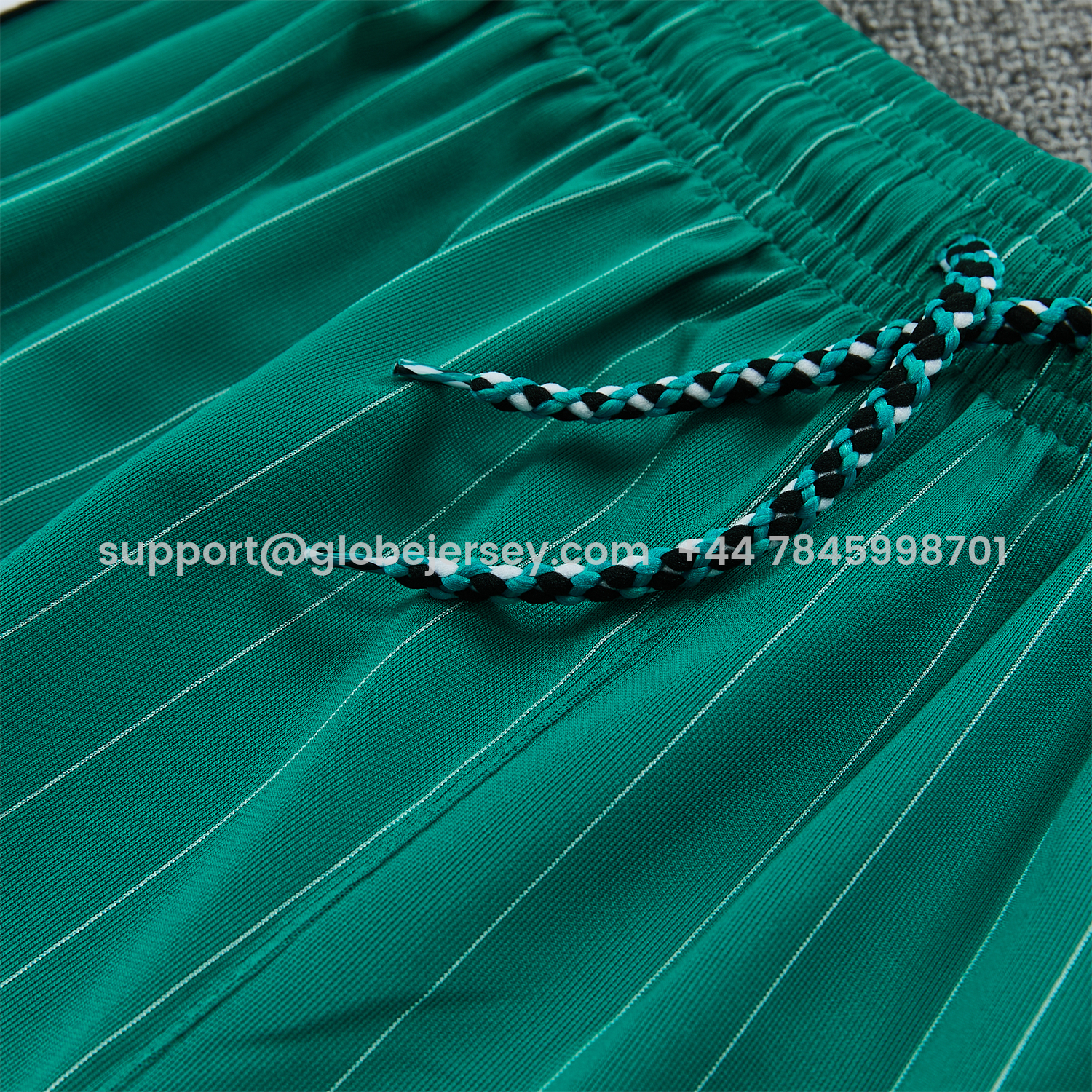 GlobeJersey-Liver.pool 25-26 Retro Style Short-Sleeve Training Set - Green With White Stripes Top & Pants