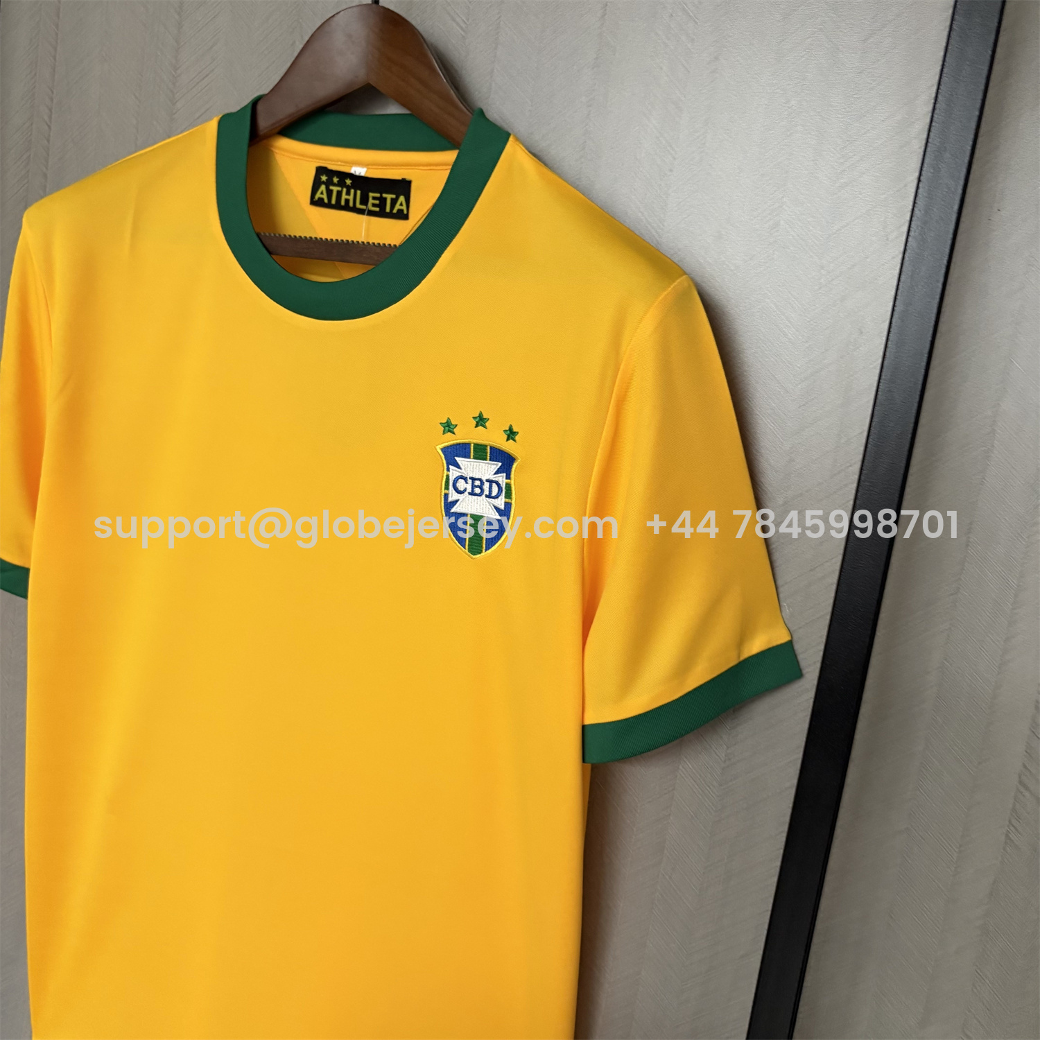 GlobeJersey-Retro Brazil 1971 Home Jersey