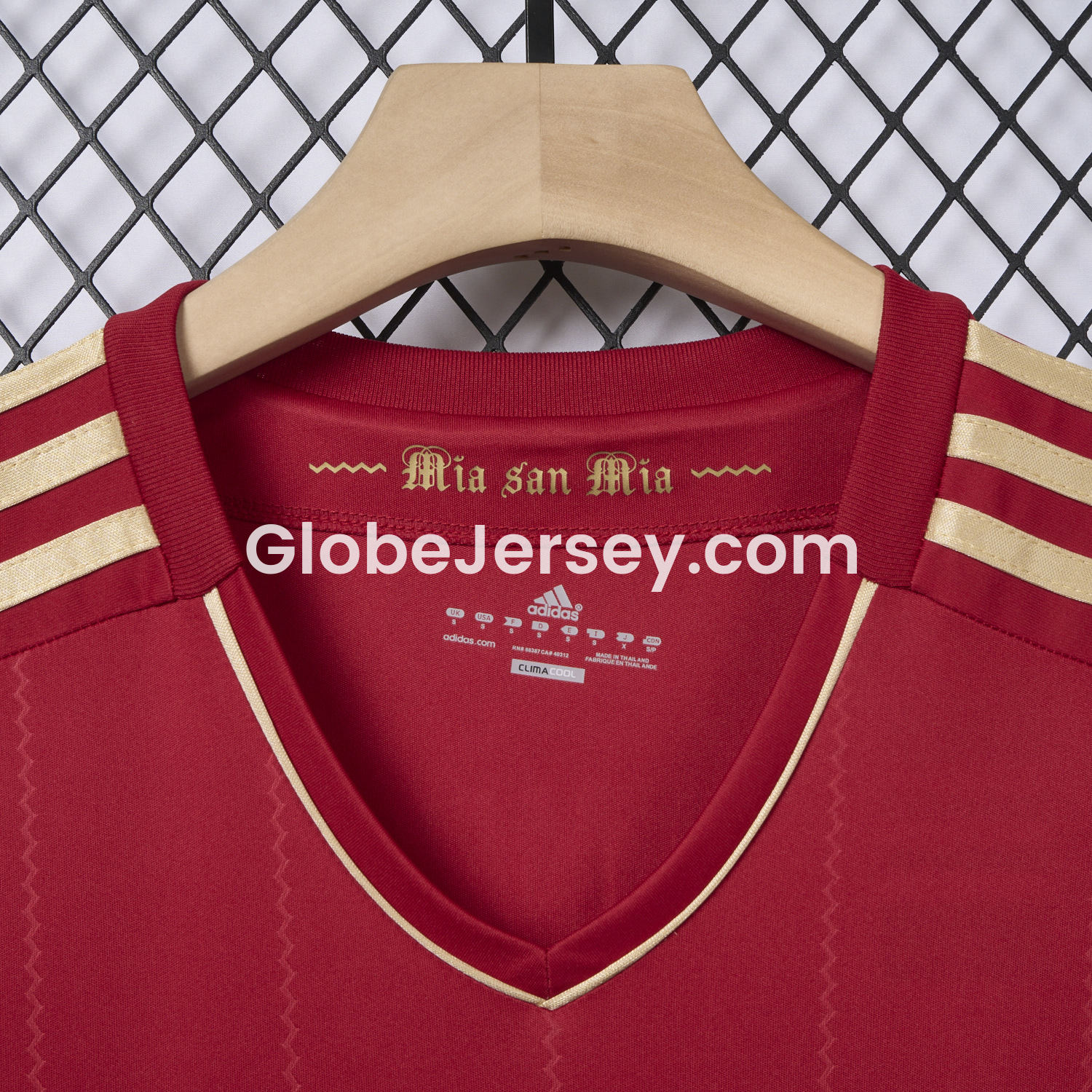 GlobeJersey-Retro Bayern Munich 2012-13 Home Jersey