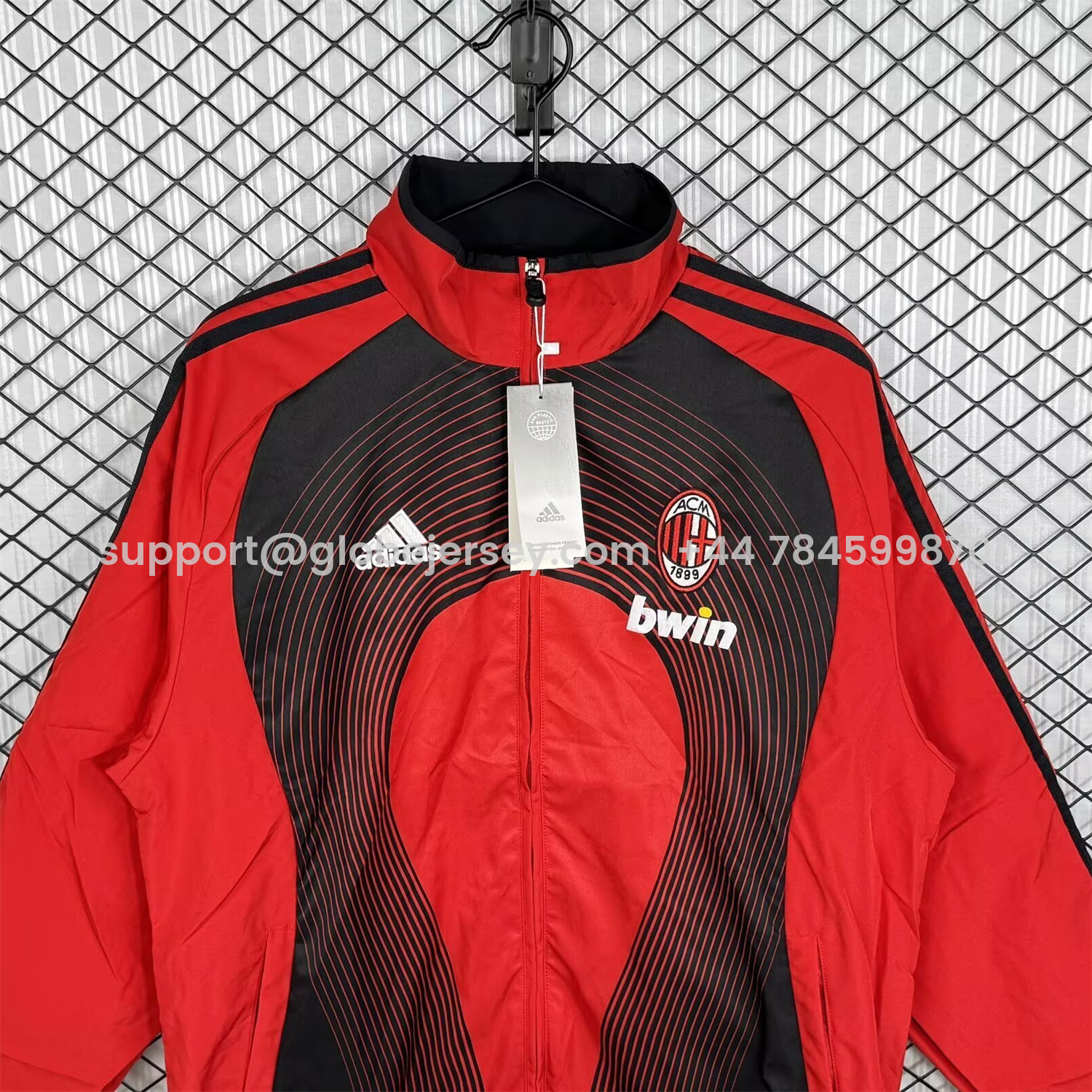 GlobeJersey-Retro AC Milan 2006-07 Home Windbreaker Jacket - Red With Black