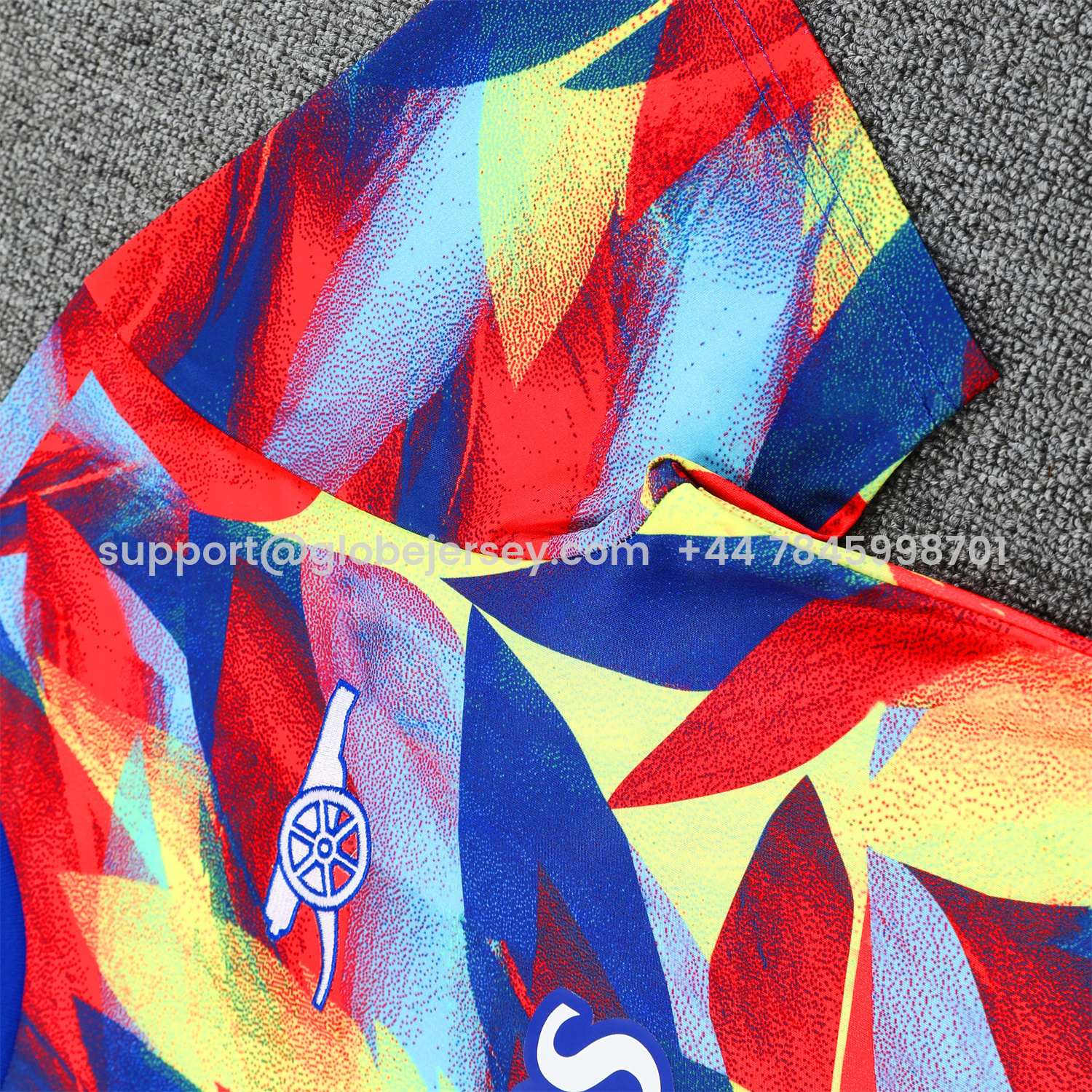 GlobeJersey-Arsenal 25-26 Short-Sleeve Training Set - Colorful Festival Top and Black Shorts