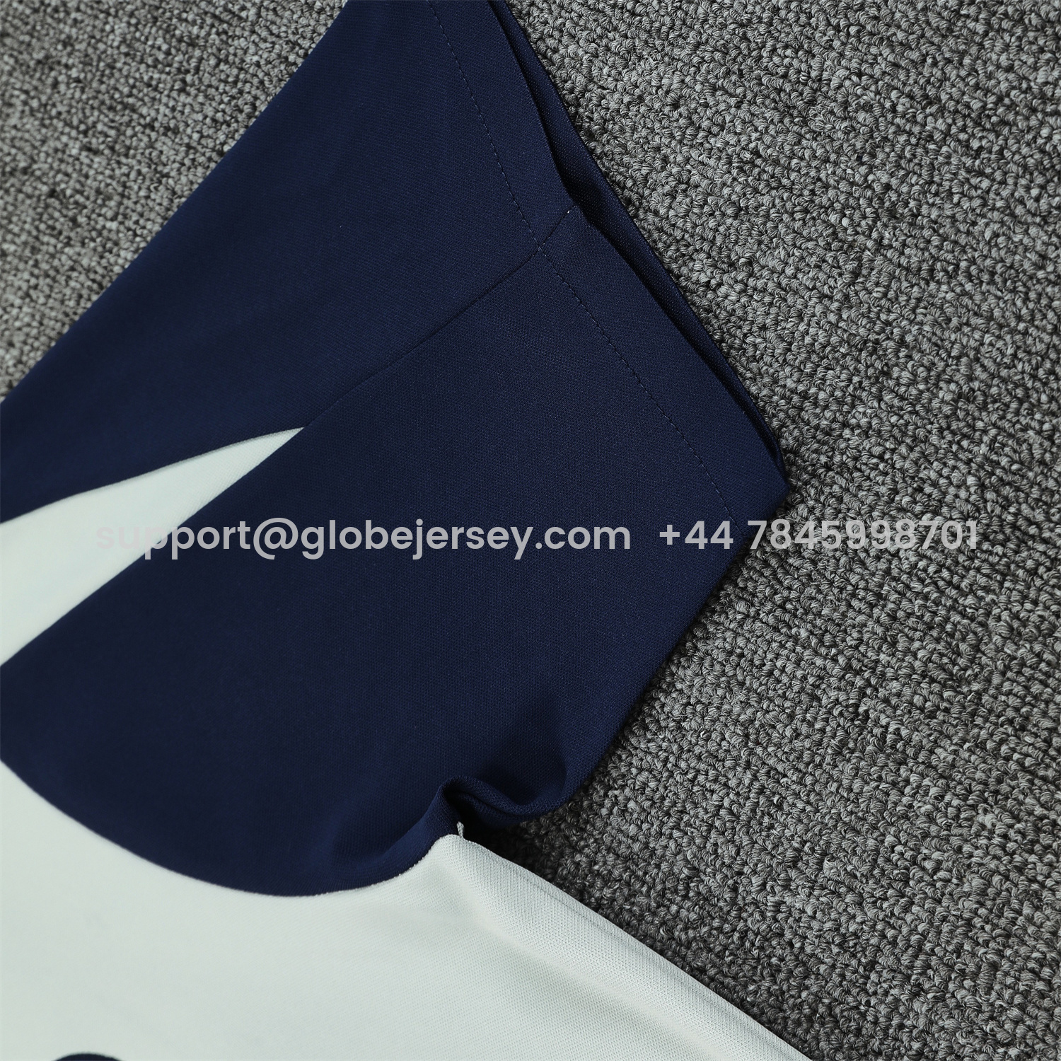 GlobeJersey-Inter Milan 25-26 Short-Sleeve Training Set - Blue Sleeve White Top & Blue Shorts