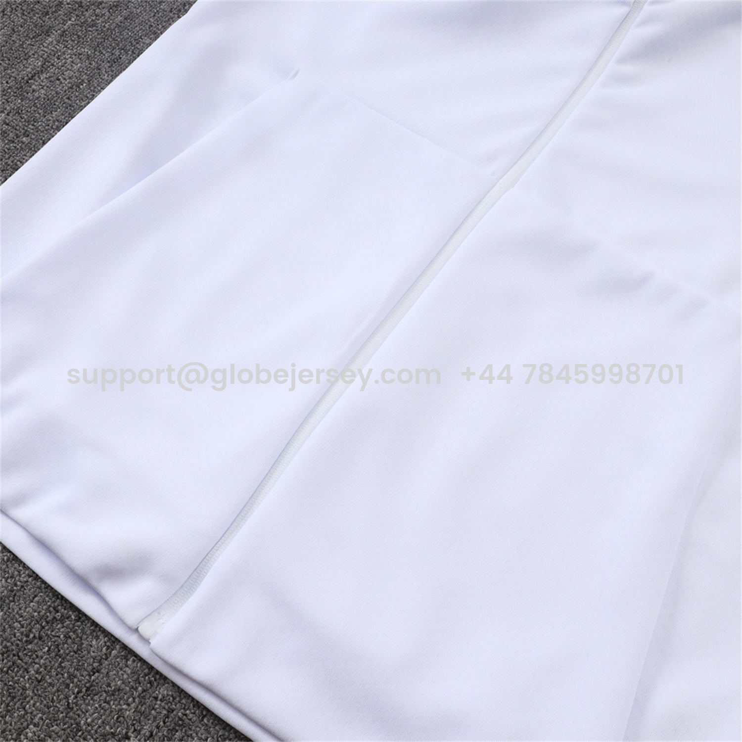 GlobeJersey-Ajax 25-26 Training Hoodie Set - White Hoodie and White Pants