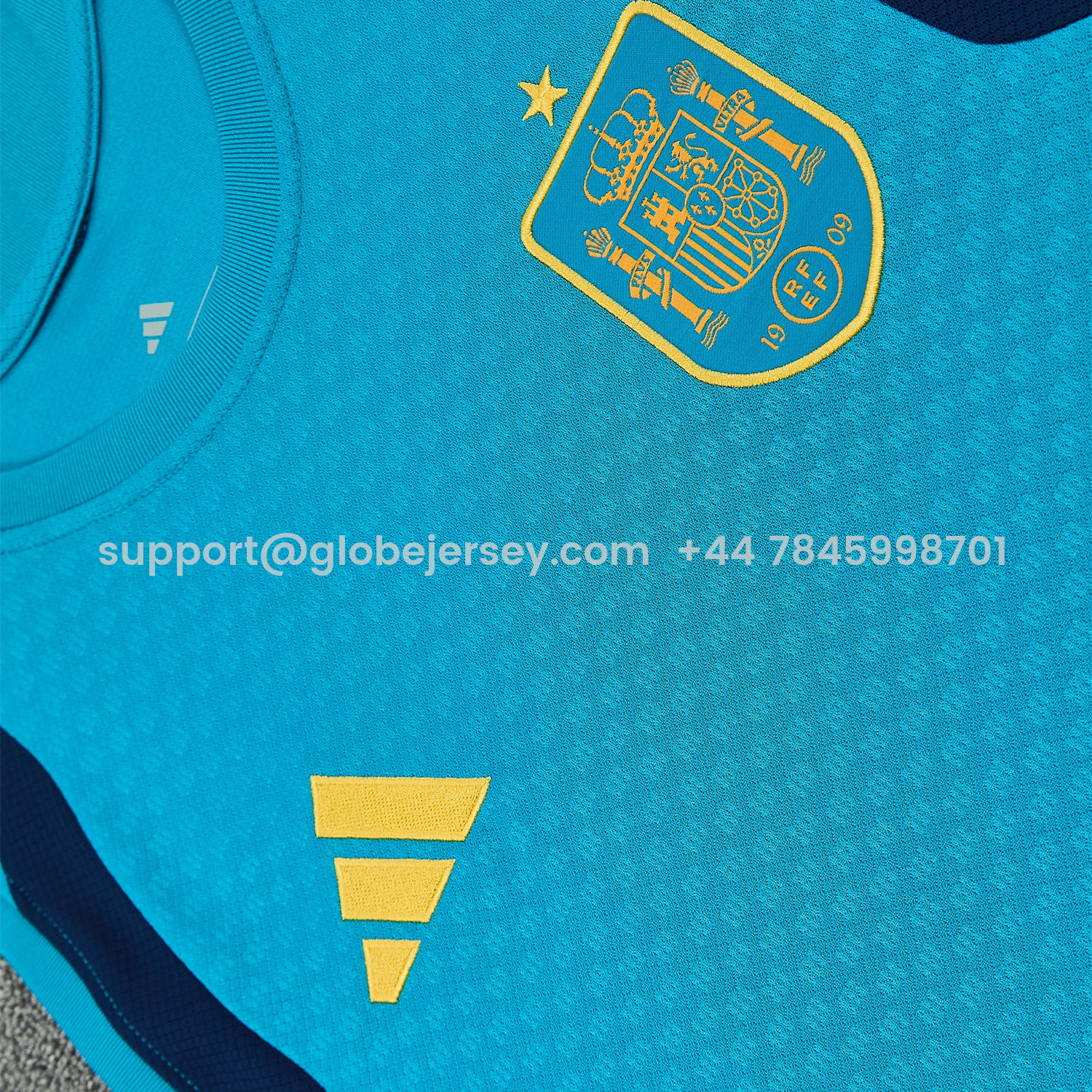 GlobeJersey-Spain 2026 Vest Training Set - Light Blue Top & Dark Blue Pants