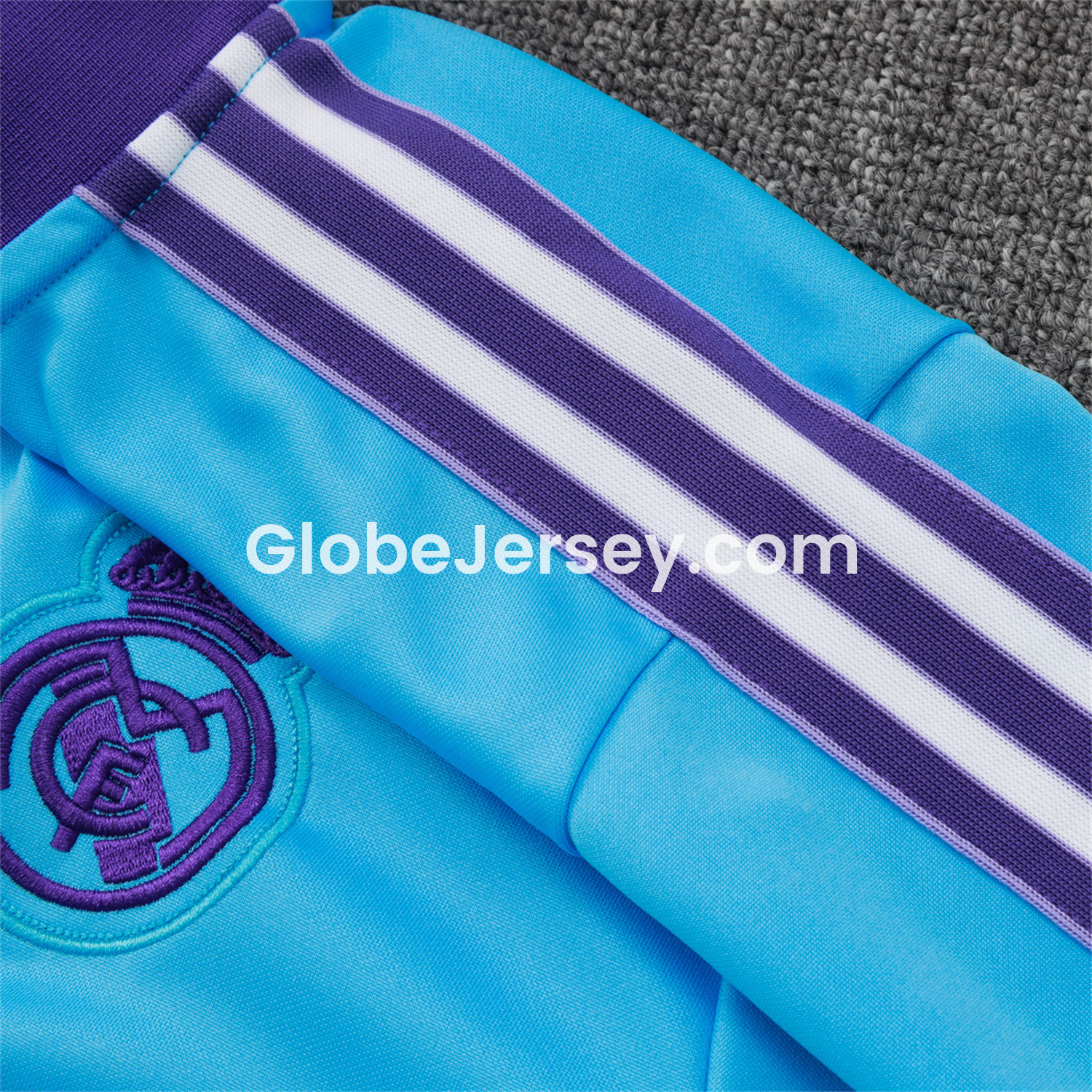GlobeJersey-Real Madrid 25-26 Throwback Trefoil Jacket Training Tracksuit - Blue Jackets & Purple Pants