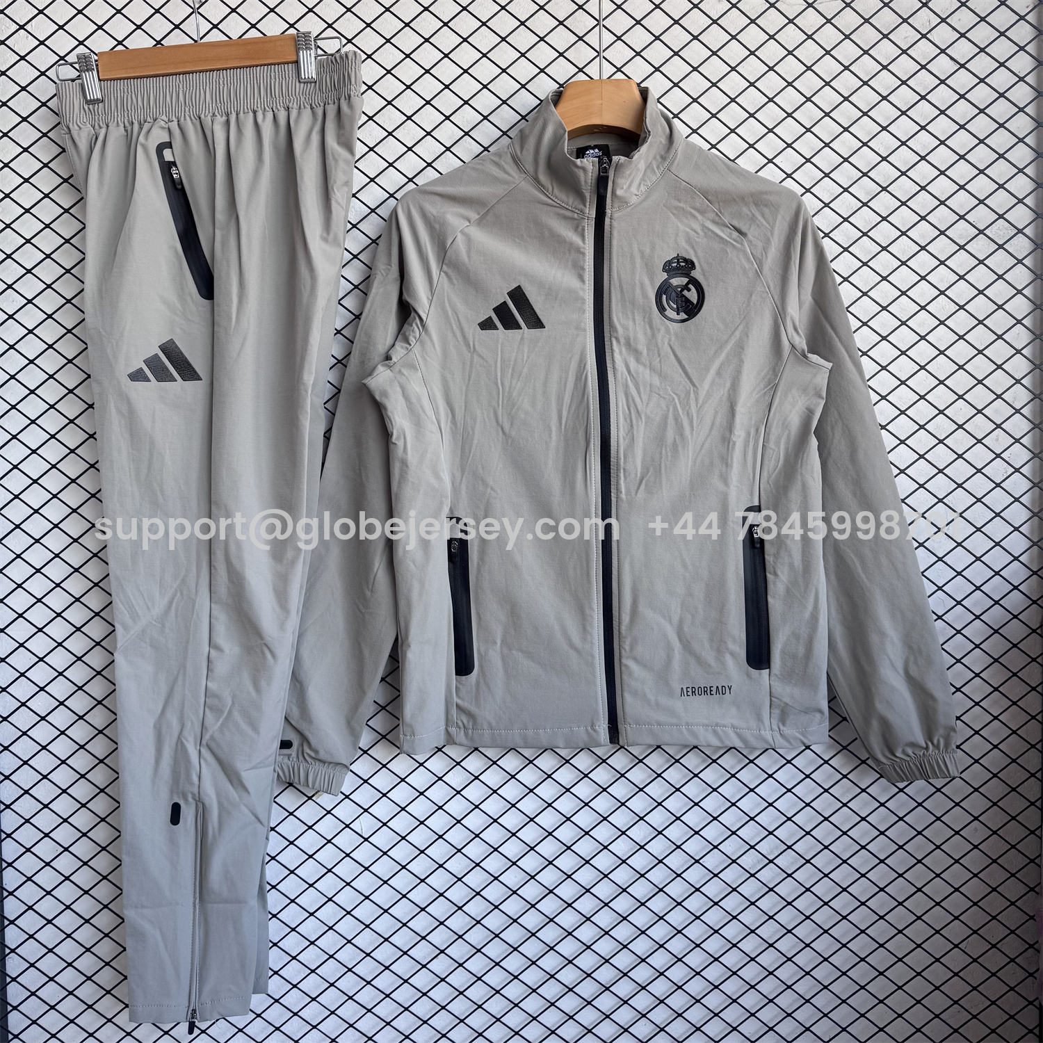 GlobeJersey-Real Madrid 25-26 Windbreaker Training Set - Pure Grey Top and Pants