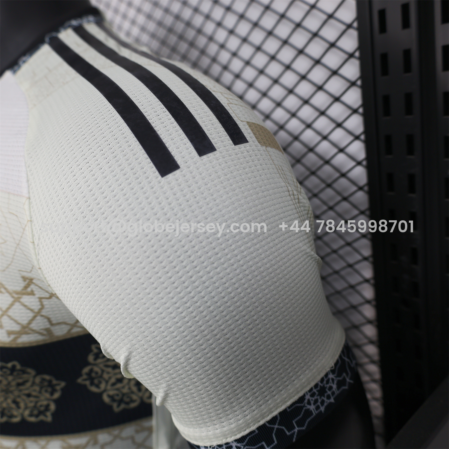 GlobeJersey-Algeria 25-26 Light Yellow with Black Classical Pattern Jersey - Player Version