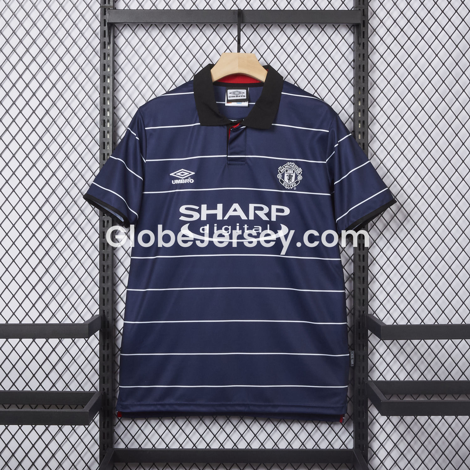 GlobeJersey-Retro Manchester United 1999-00 Third Jersey
