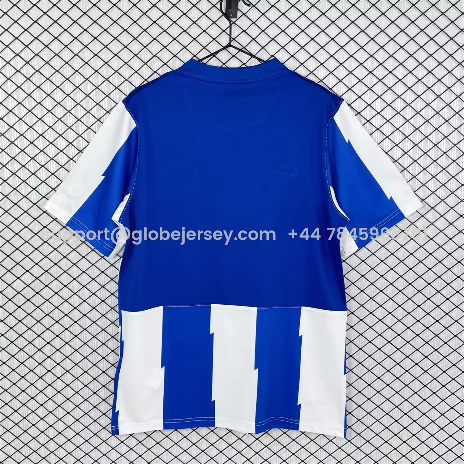GlobeJersey-Retro Deportivo Alavés 2011-12 Home Jersey