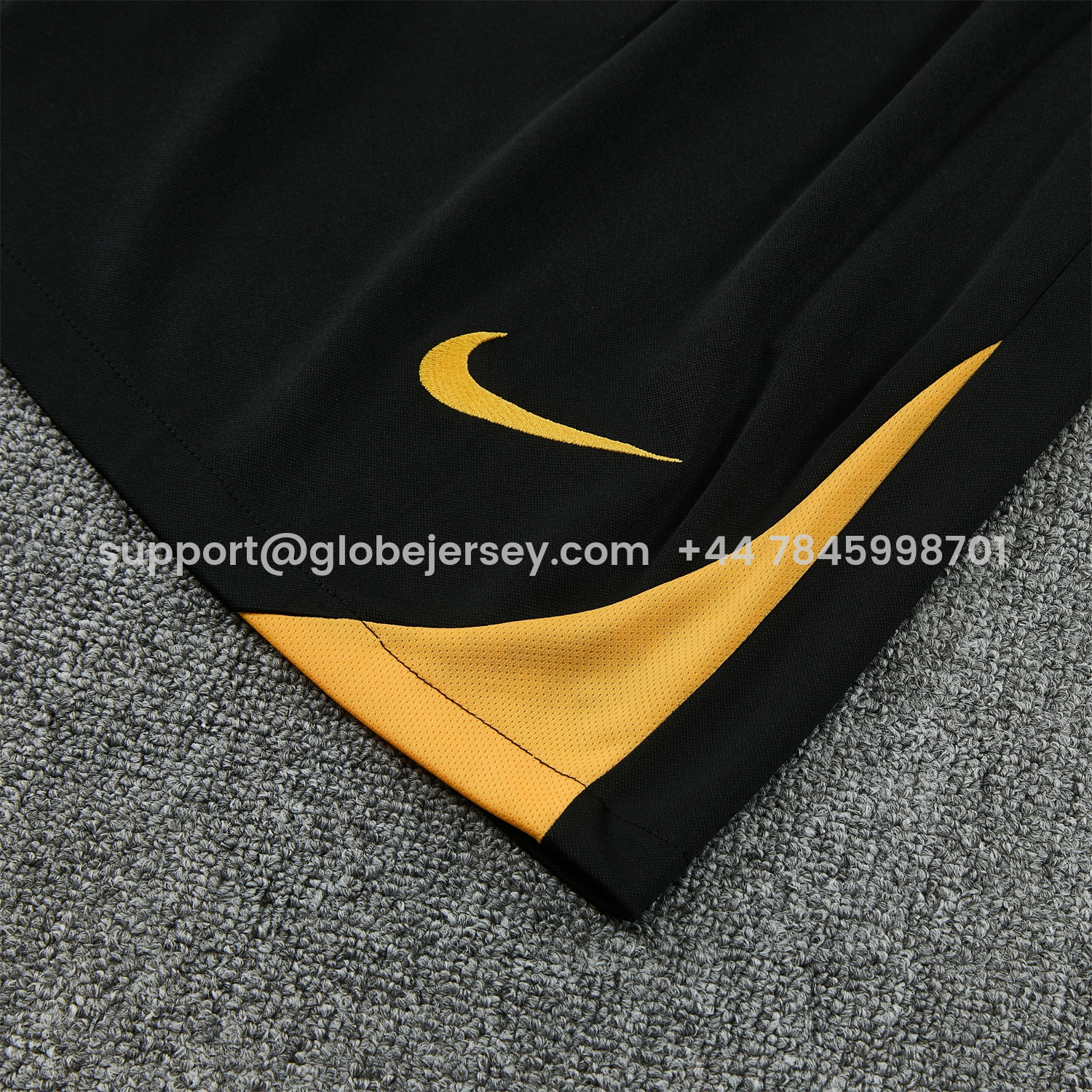 GlobeJersey-Inter Milan 25-26 Short-Sleeve Training Set - Black And Grey Top & Pants