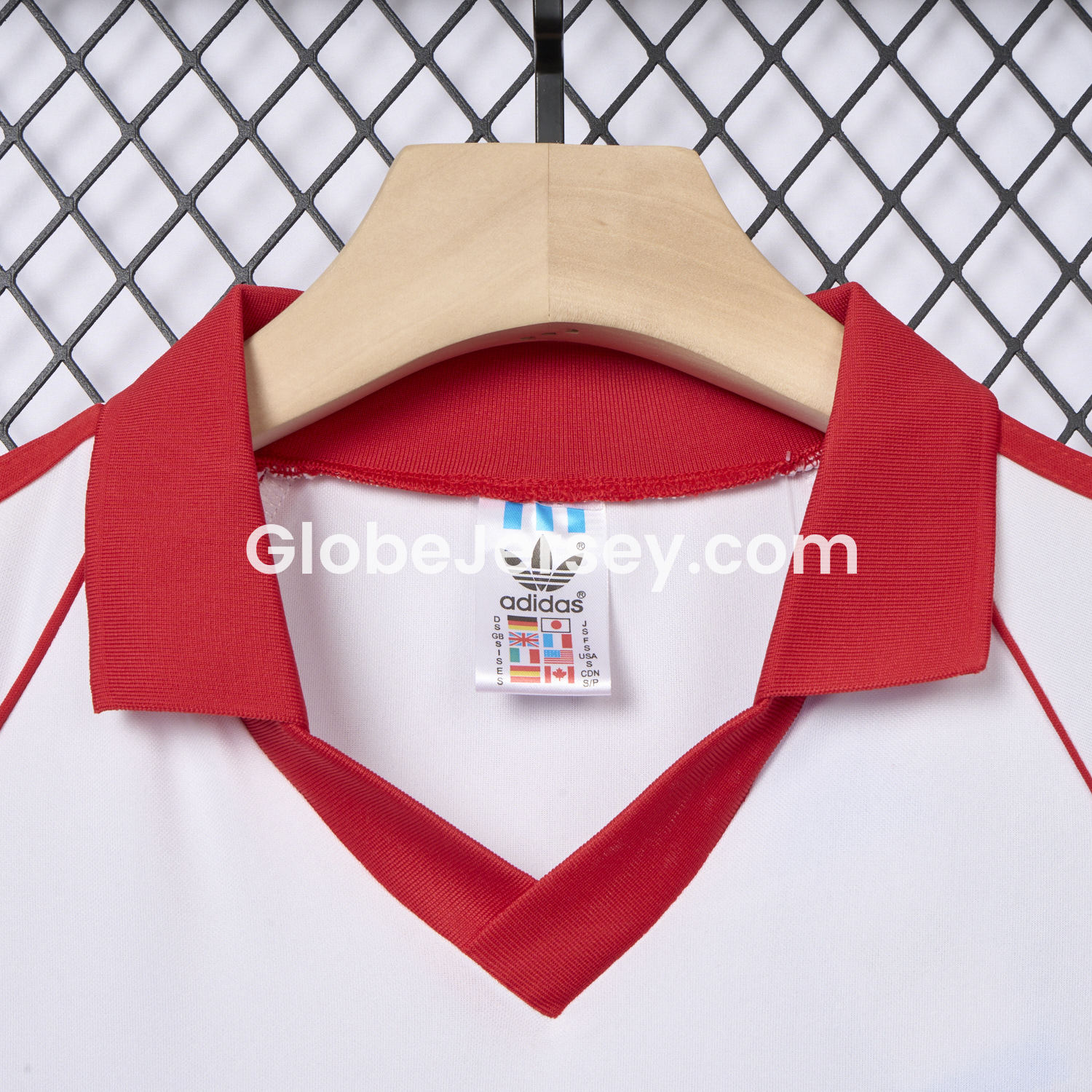 GlobeJersey-Retro 1. FC Köln 1980-81 Home Jersey
