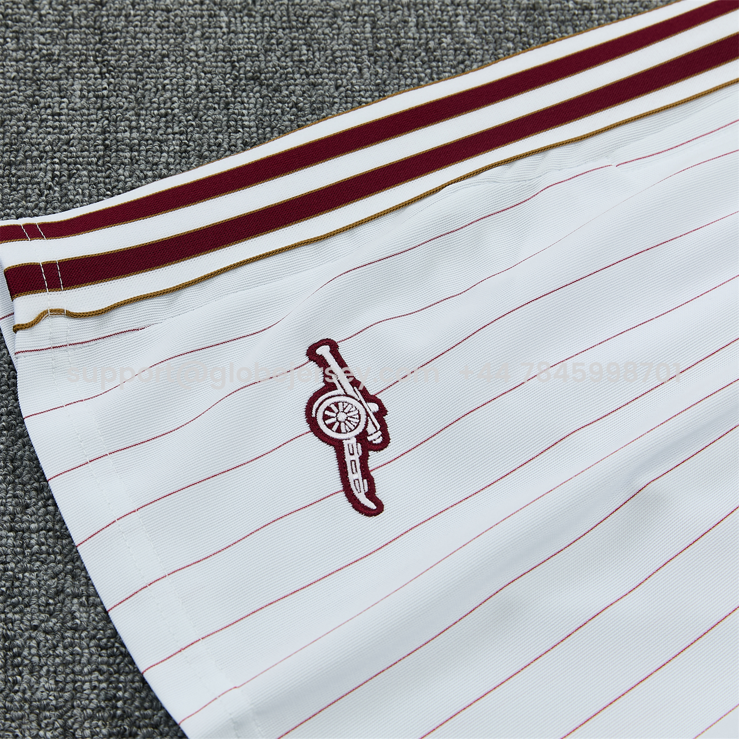 GlobeJersey-Arsenal 25-26 Retro Style Vest Training Set - White With Burgundy Stripes And Collar Top & Pants