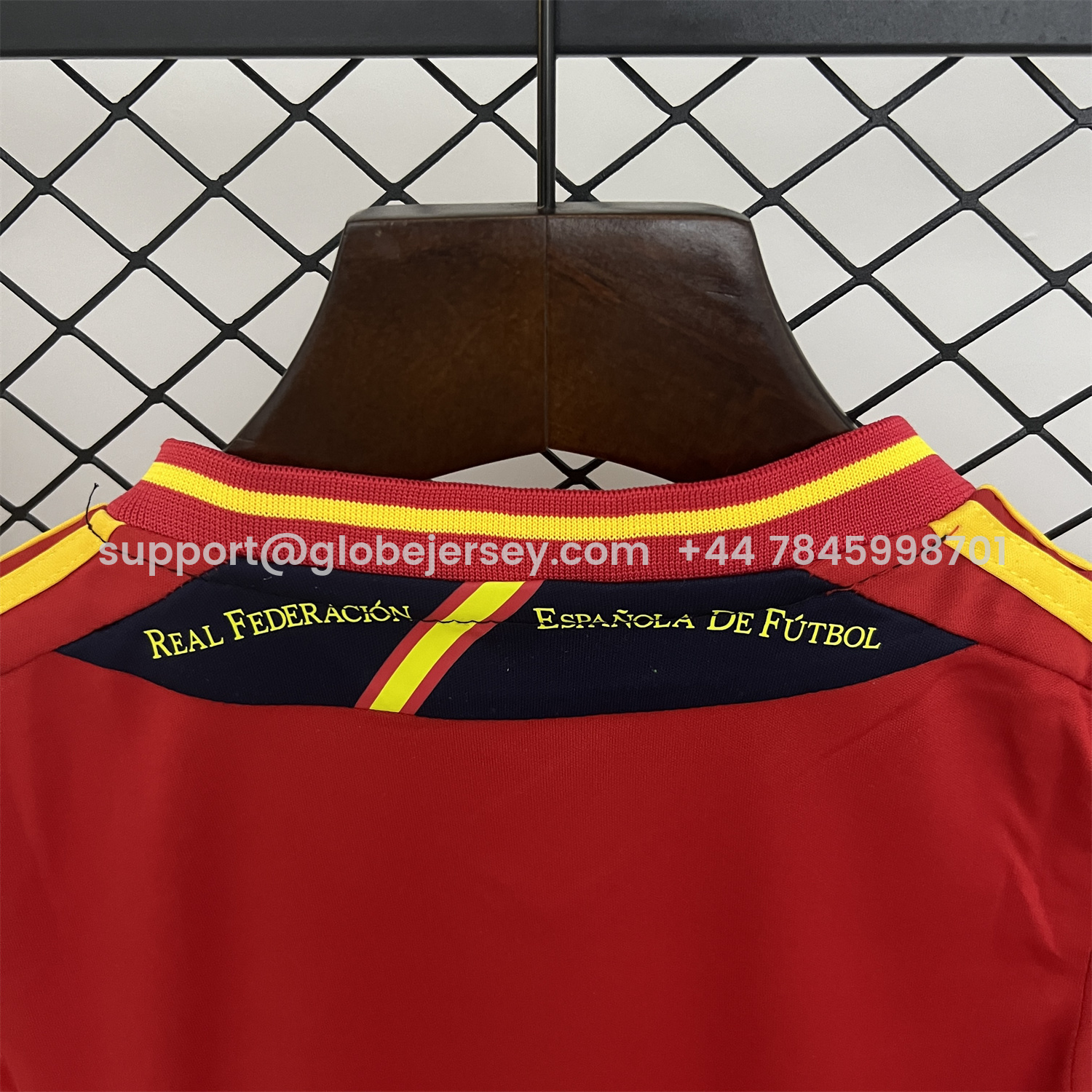 GlobeJersey-Retro Spain 2012 Home Kids Kit