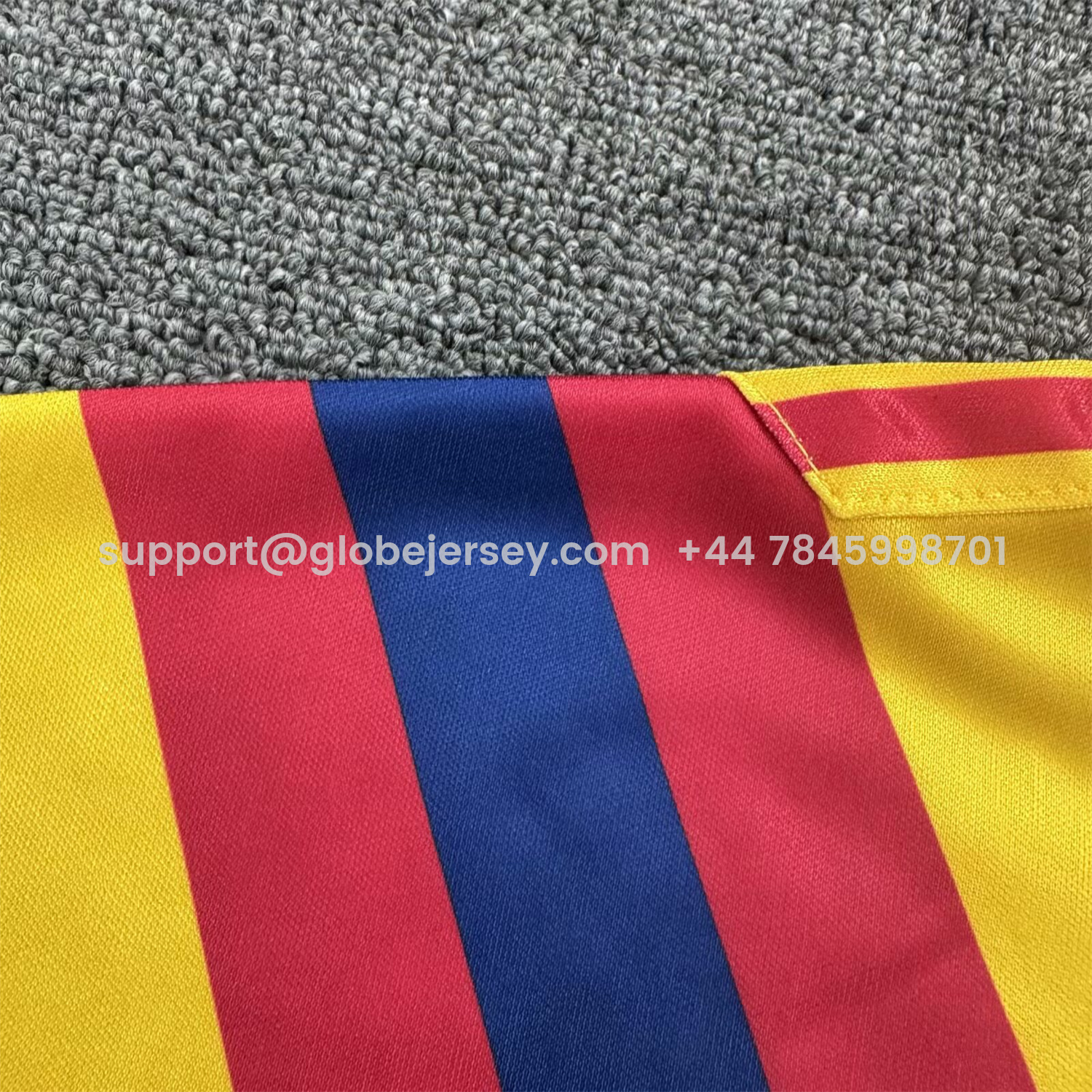 GlobeJersey-Retro Colombia 1990 Home Kids Kit