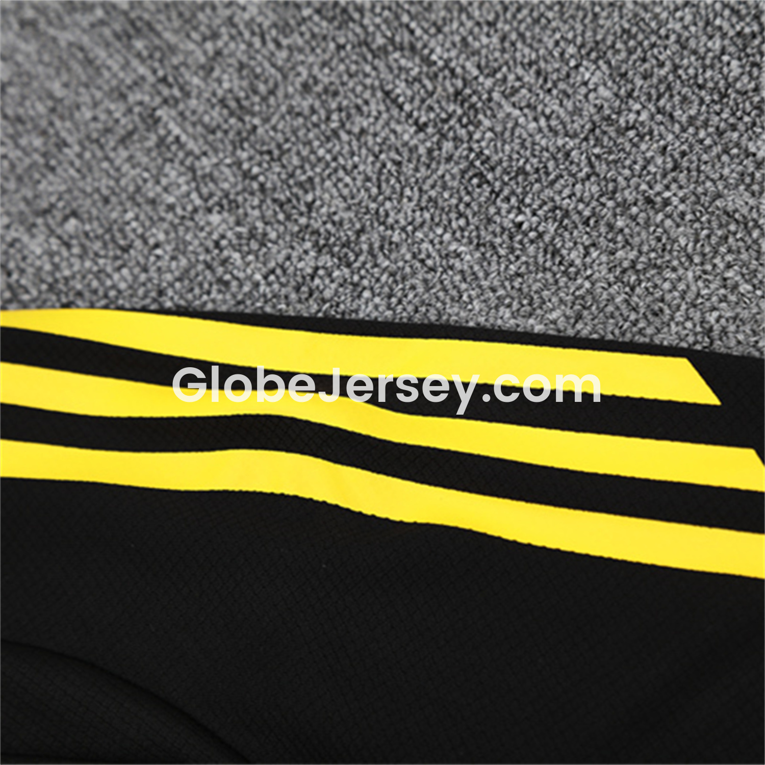 GlobeJersey-Manchester United 25-26 Kids Short-Sleeve Training Set - Black Top & Black shorts