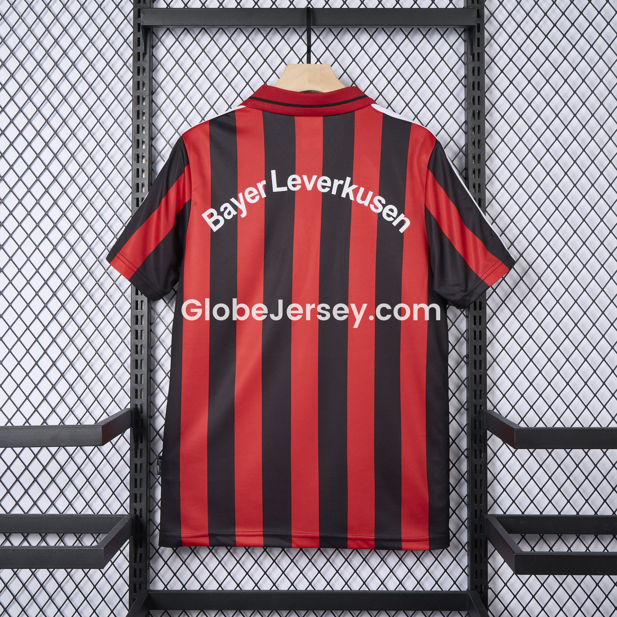 GlobeJersey-Retro Bayer 04 Leverkusen 2001-02 Home Jersey
