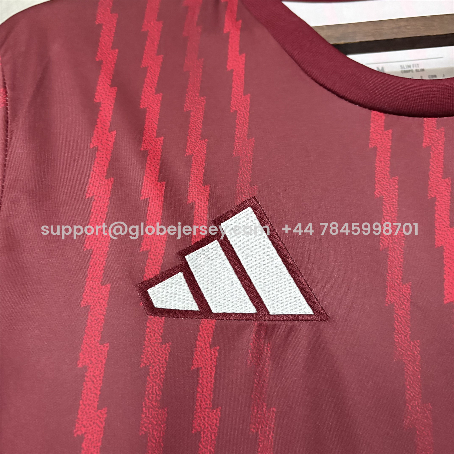 GlobeJersey-Arsenal 26-27 Red Lines Training Jersey - Fans Version