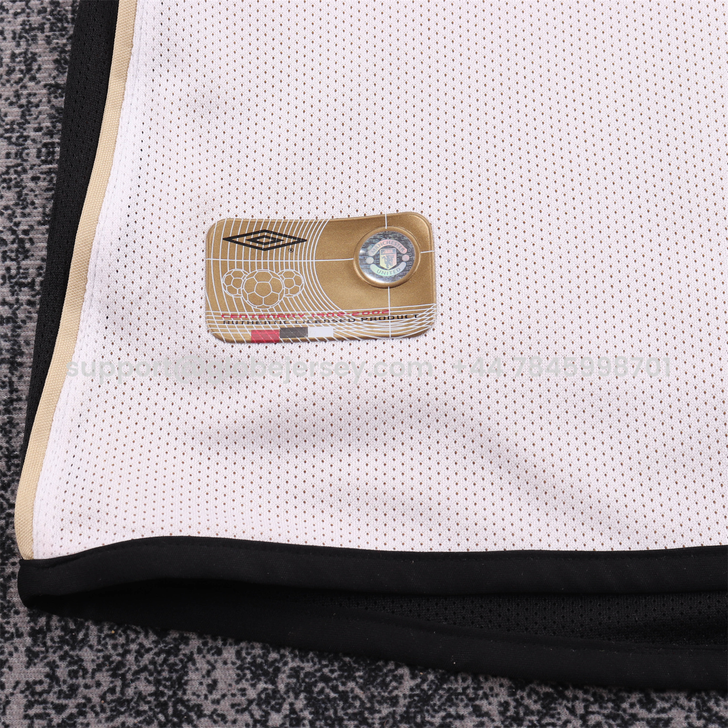 GlobeJersey-Retro Manchester United 2001-02 100th Centery Kids Kit - White