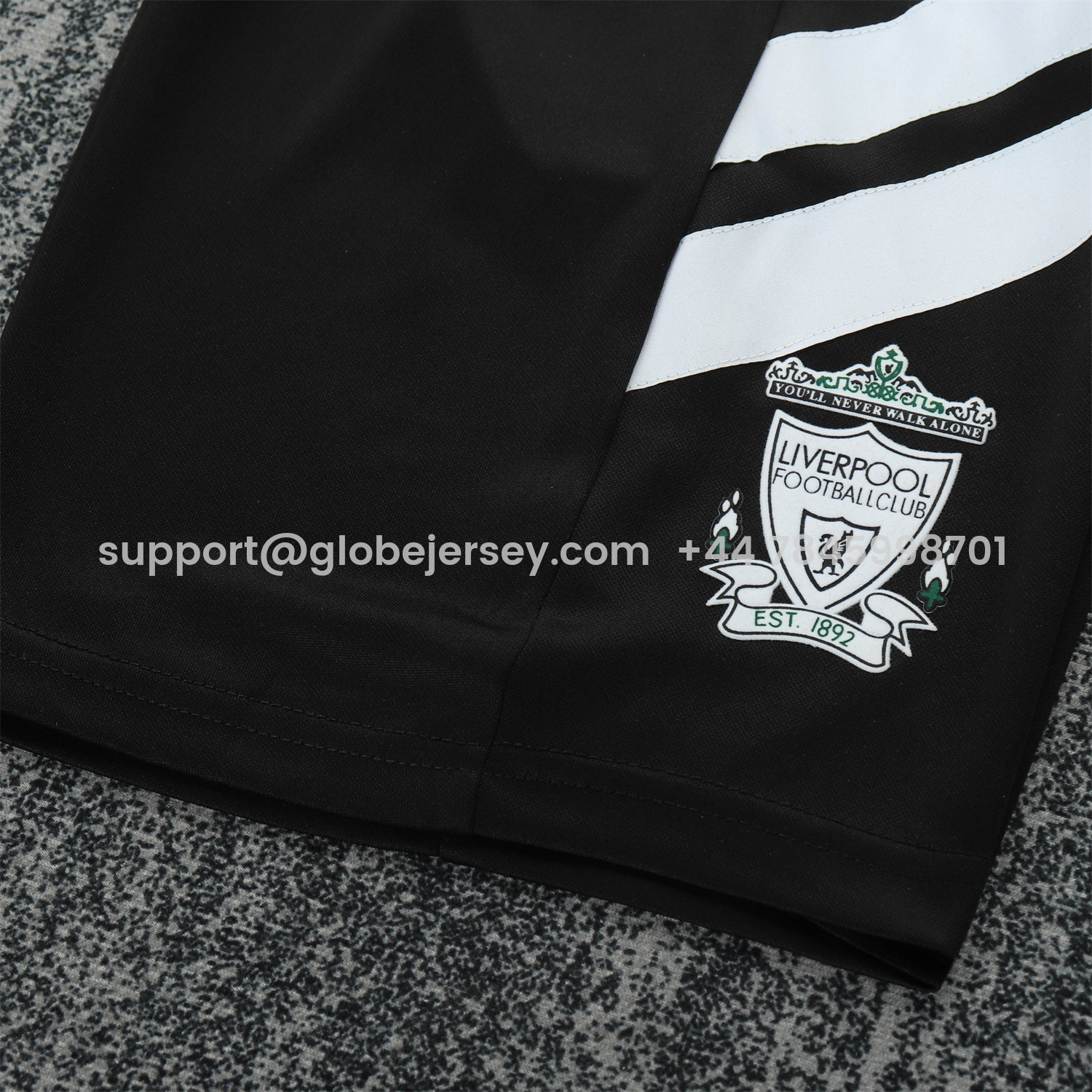 GlobeJersey-Retro Liver.pool 1993-95 Away Kids Kit