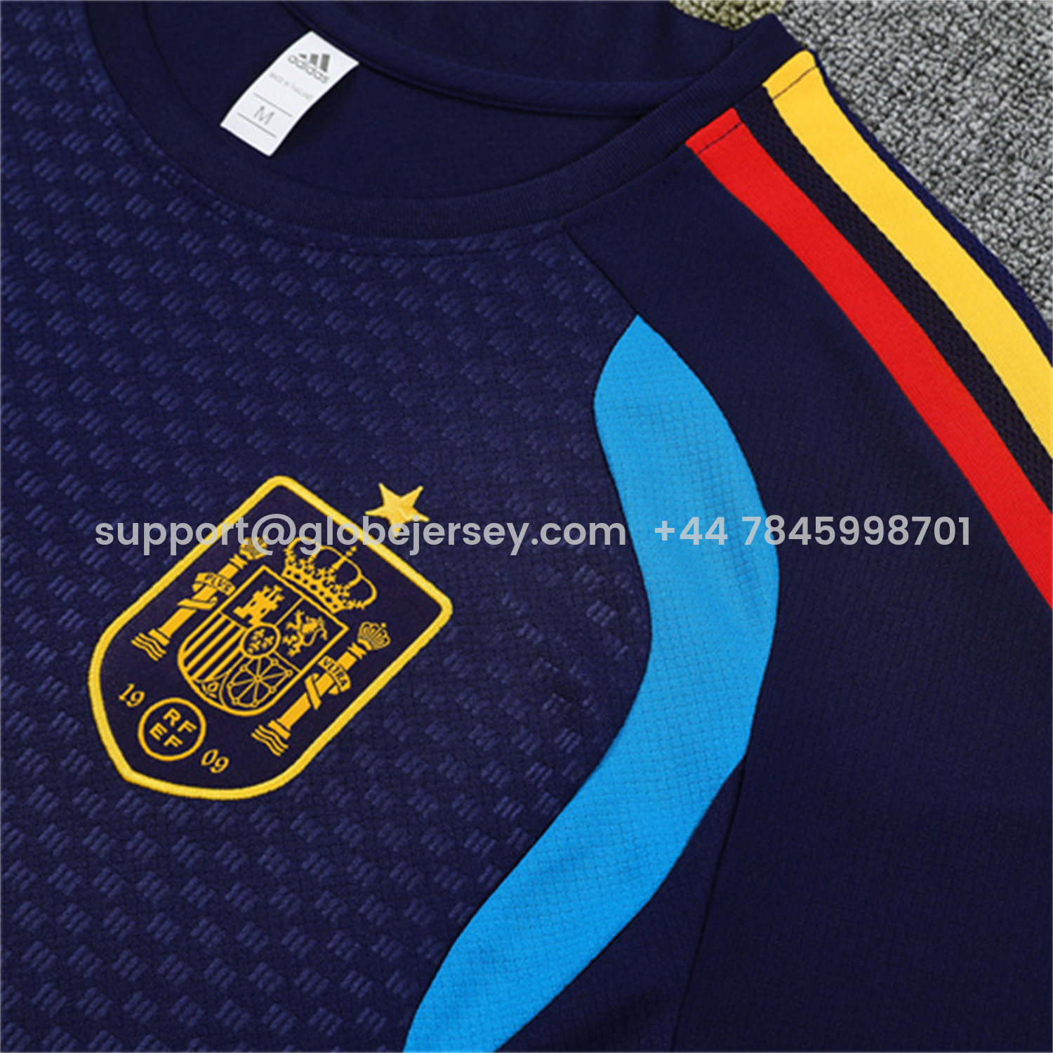GlobeJersey-Spain 2026 Short-Sleeve Training Set - Royal Blue Top & Shorts