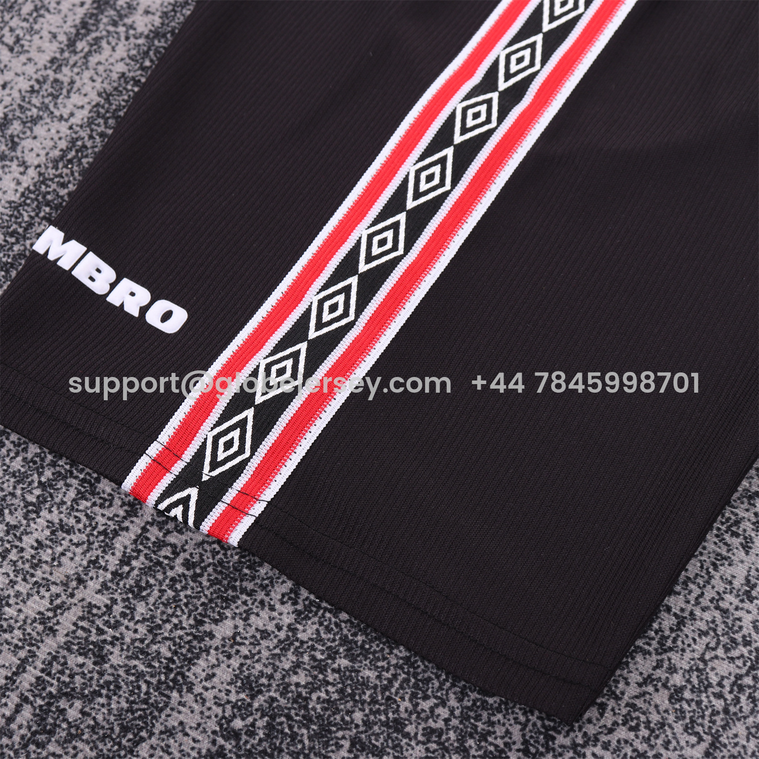 GlobeJersey-Retro Manchester United 1998-99 Away Kids Kit