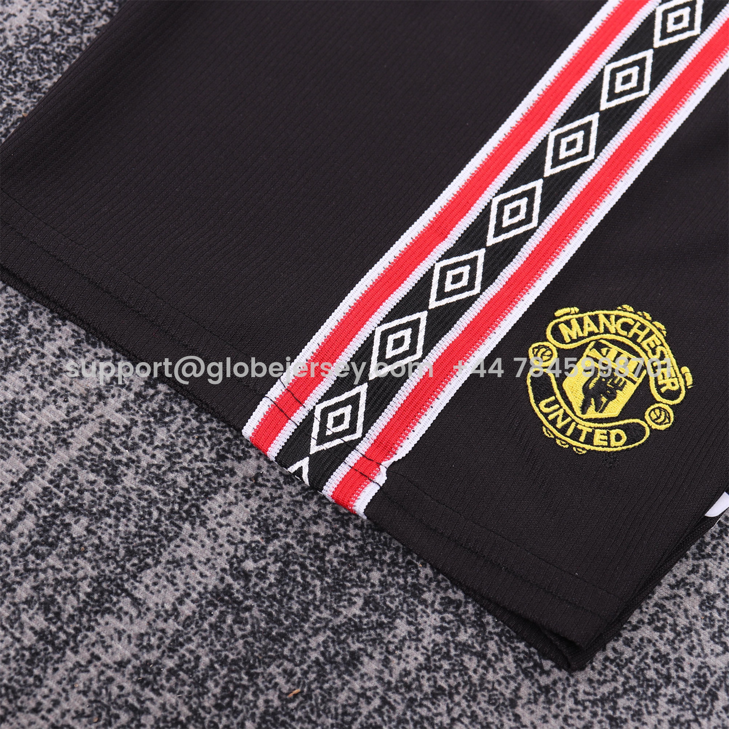 GlobeJersey-Retro Manchester United 1998-99 Away Kids Kit