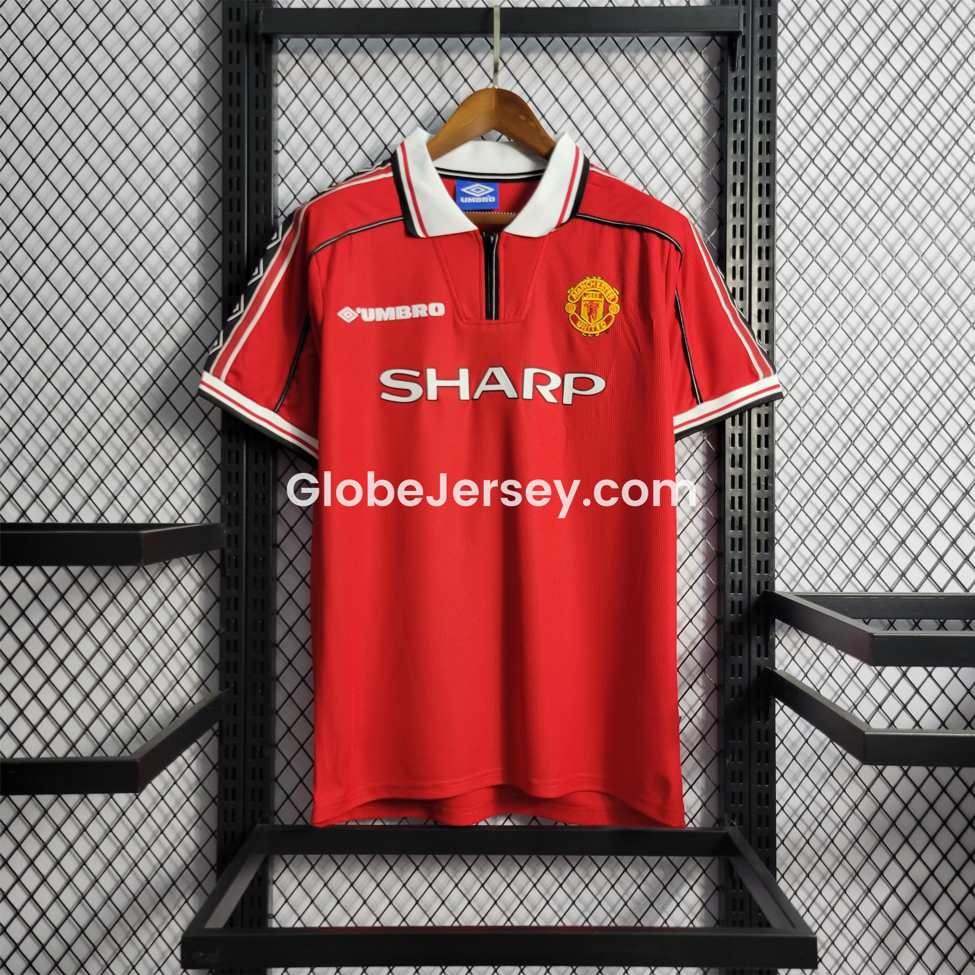 GlobeJersey-Retro Manchester United 98-99 Home Jersey
