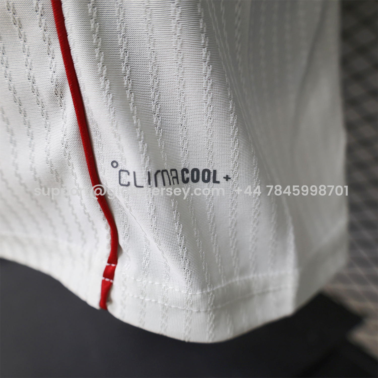 GlobeJersey-Liver.pool 25-26 Gold Lines Retro Casual Style White Jersey - Player Version