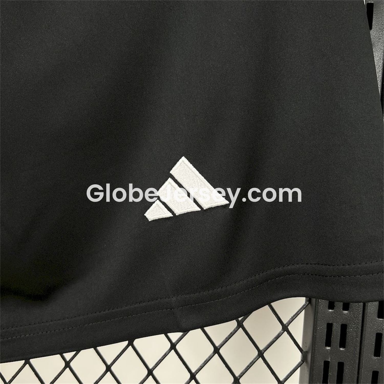 GlobeJersey-Colo Colo 25-26 Home Shorts - Fans Version