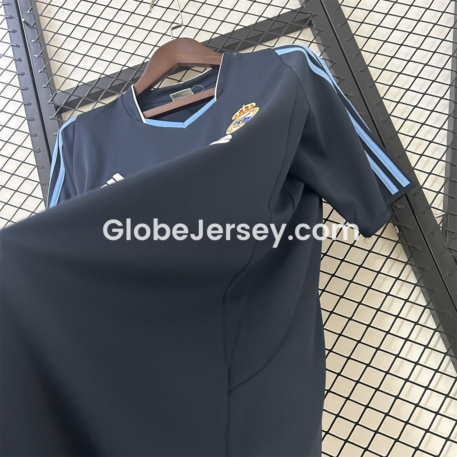 GlobeJersey-Retro Real Madrid 2003-04 Away Jersey